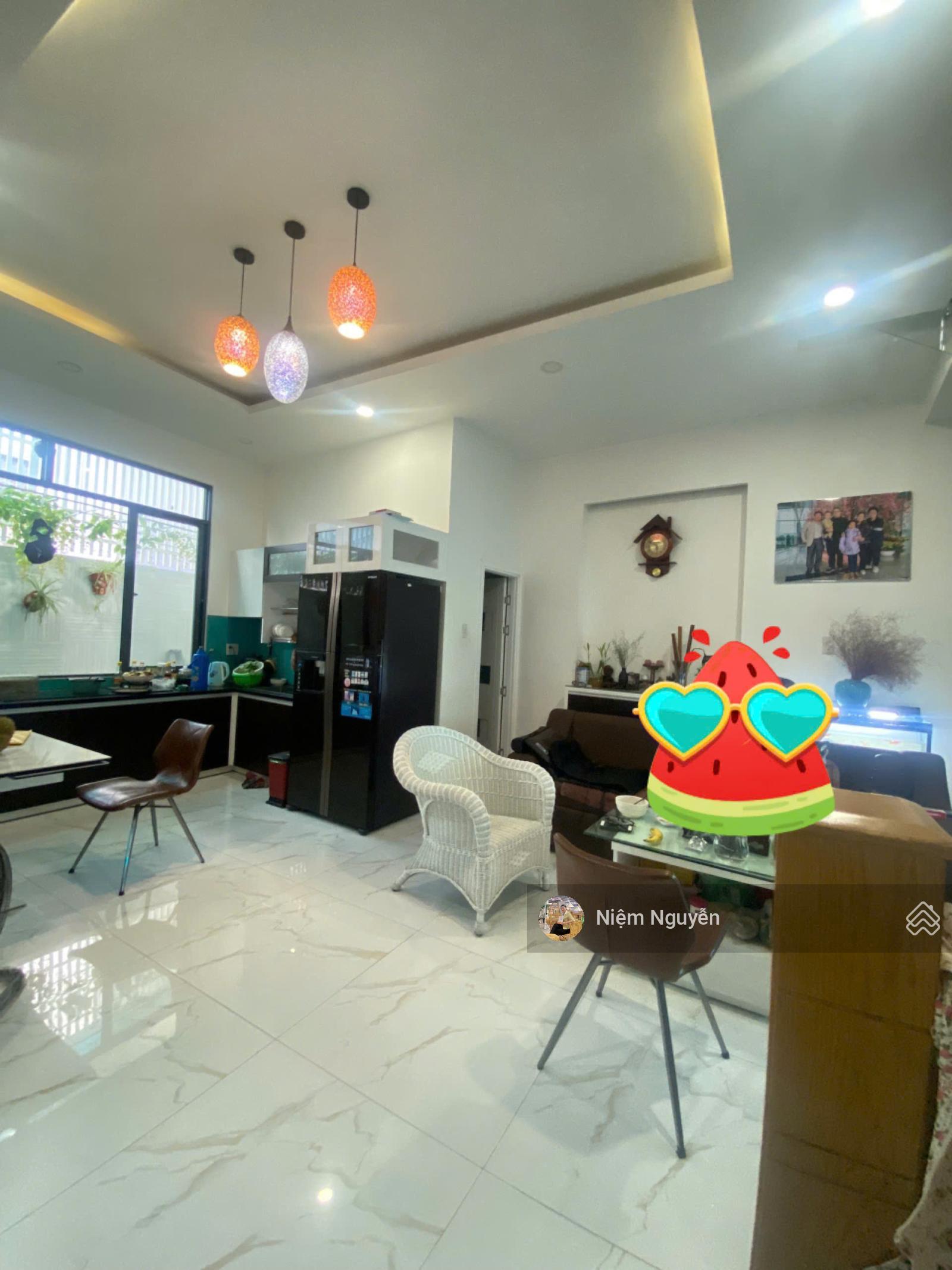 Chính chủ bán nhà 3 tầng thiết kế hiện đại DT 74,8m2 hẻm Củ Chi 3m, gần biển, giá 7 tỷ có TL