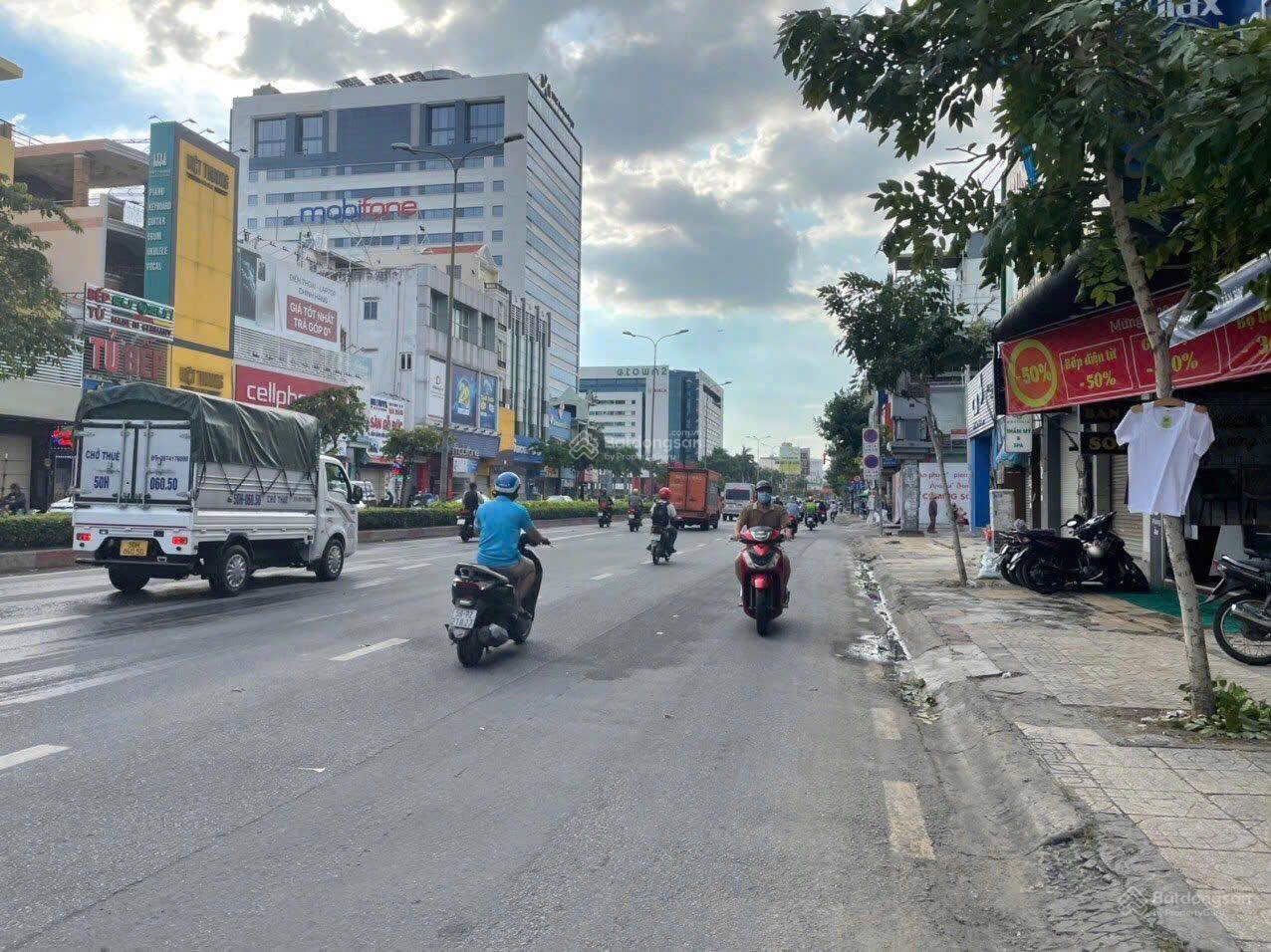 Nhà mặt tiền 20m đường ngay Lê Trọng Tấn, Quận Tân Phú, DT 22.5x63m, DTCN 1370m2 Nhà mặt tiền 20m đường ngay Lê Trọng Tấn, Quận Tân Phú, DT 22.5x63m, DTCN 1370m2