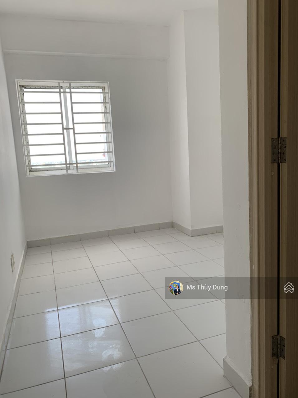 Bán gấp căn hộ 2PN, DT 59m2, nhà trống dọn vào ngay, pháp lý sở hữu vĩnh viễn, LH 0909 456 *** Bán gấp căn hộ 2PN, DT 59m2, nhà trống dọn vào ngay, pháp lý sở hữu vĩnh viễn, LH 0909 456 ***