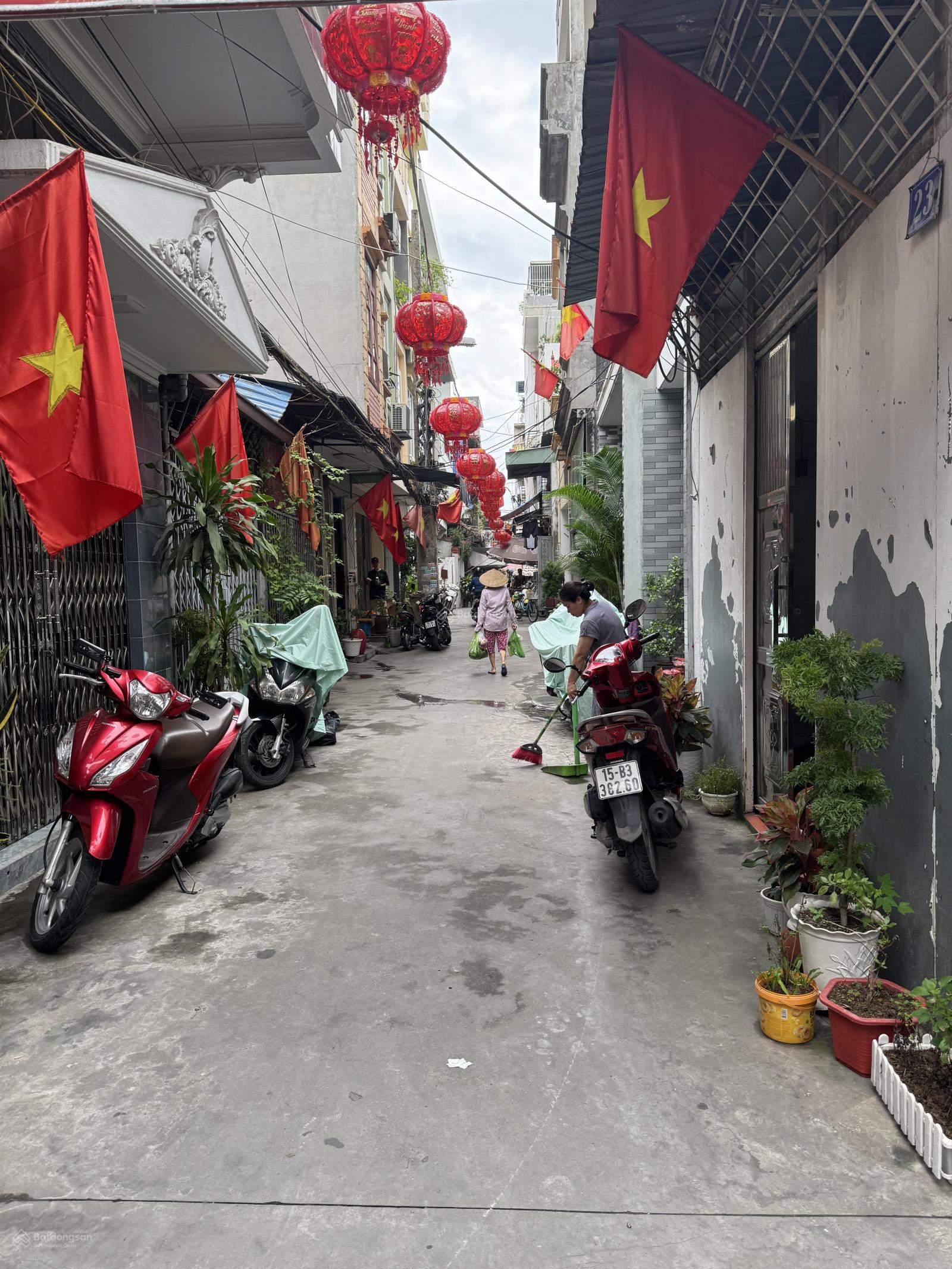 Bán 52.8m2 đất gần Chợ Hoà Bình, đường Nguyễn Hồng Quân, Thượng Lý, Hồng Bàng. Giá 4 tỷ