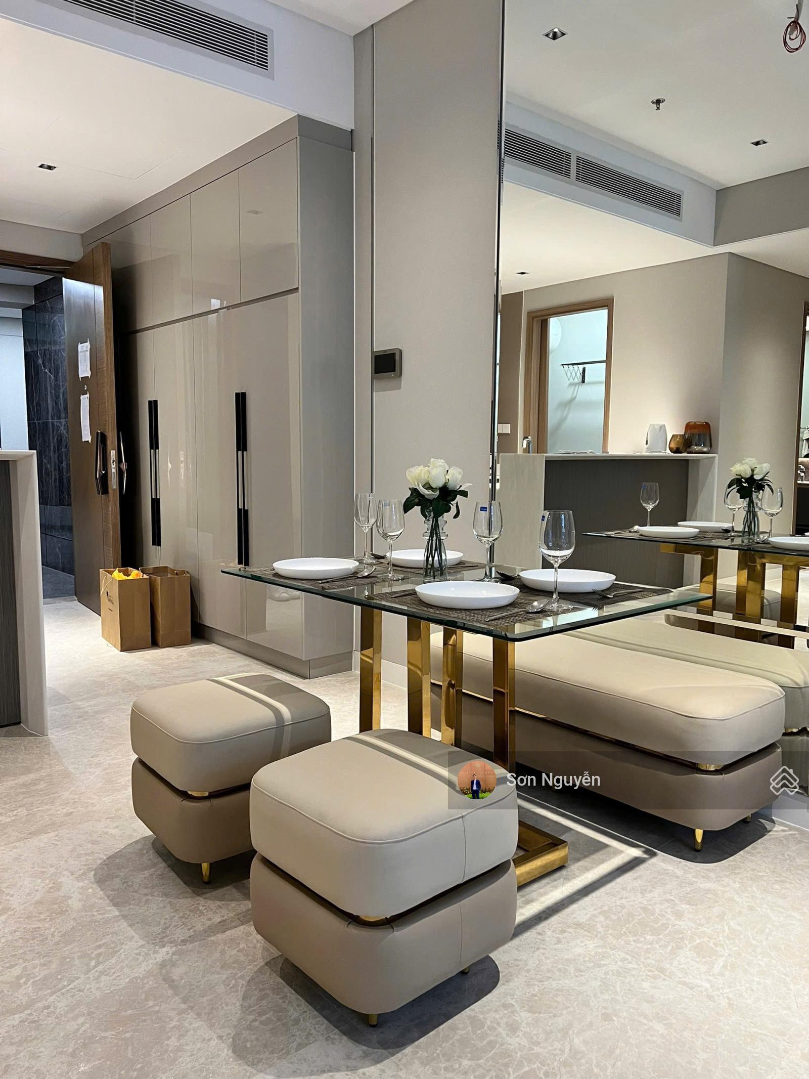 The River - Chuyển nhượng căn 2PN - Tặng full gói nội thất như hình - View hồ bơi và sông