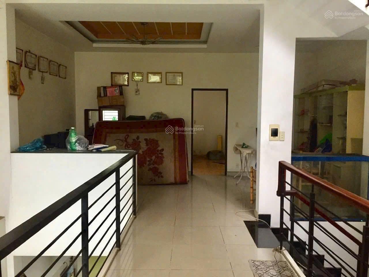 Bán nhà mặt tiền đường D2 - hàng hiếm giá chỉ bằng giá trị đất, 6,7 tỷ