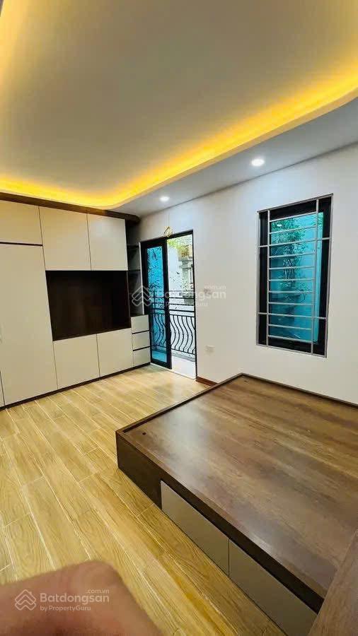 Nhà đẹp mới tinh - cách ô tô tránh 50m - thang máy - 5 tầng * MT: 5m, 8,2 tỷ