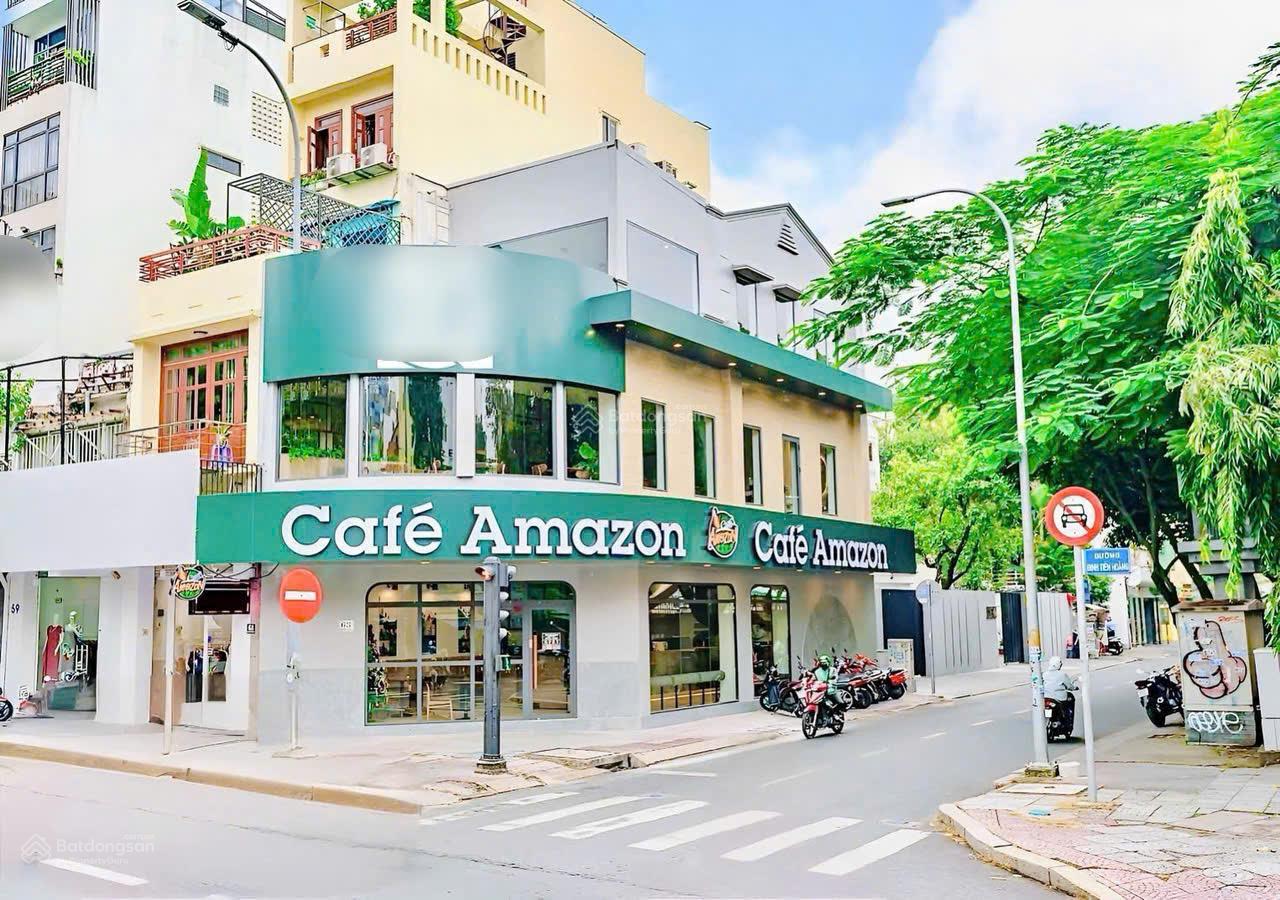 Góc 2 MT Phó Đức Chính, P. NTB, Quận 1 - DT 8.7 x 18.5m - 4 tầng - HĐT 220Tr/Th - Giá bán 70 tỷ