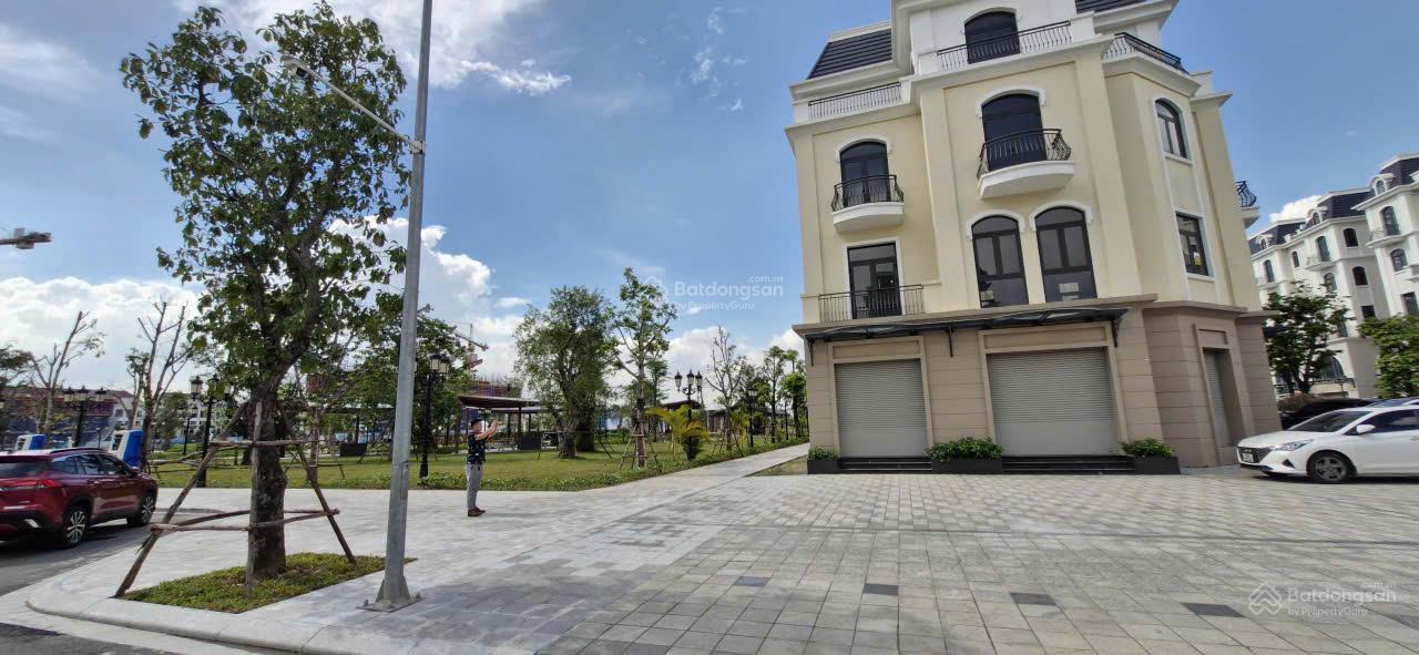 Căn góc BT siêu hiếm 3 mặt tiền, view triệu đô, sát công viên, 10 tòa CC và sân golf tại OCP2