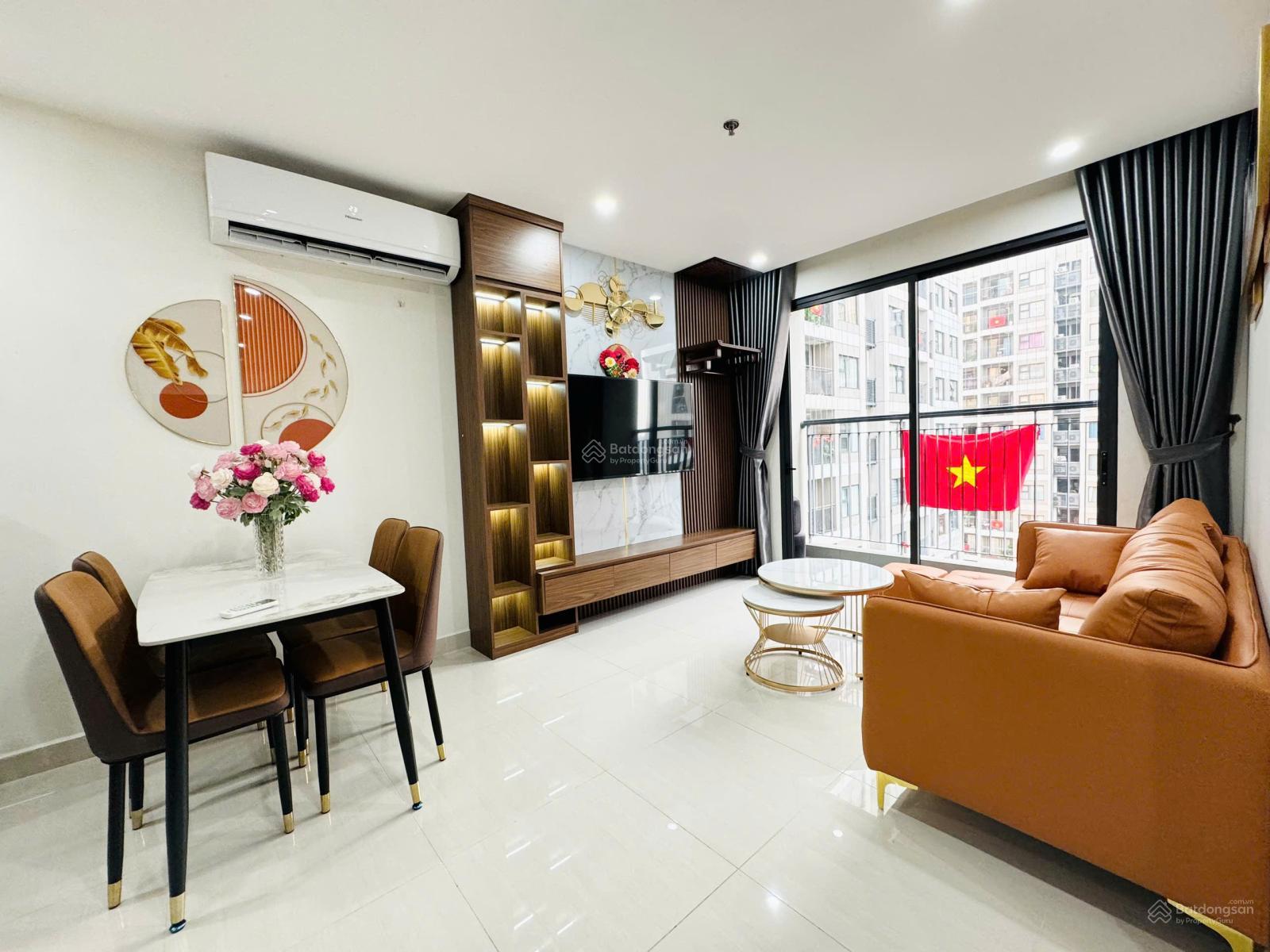 Bán gấp căn hộ 2N1W tại phân khu S - Giá tốt, vị trí đẹp, full đồ, sẵn sổ, có thể vào ở ngay Bán gấp căn hộ 2N1W tại phân khu S - Giá tốt, vị trí đẹp, full đồ, sẵn sổ, có thể vào ở ngay