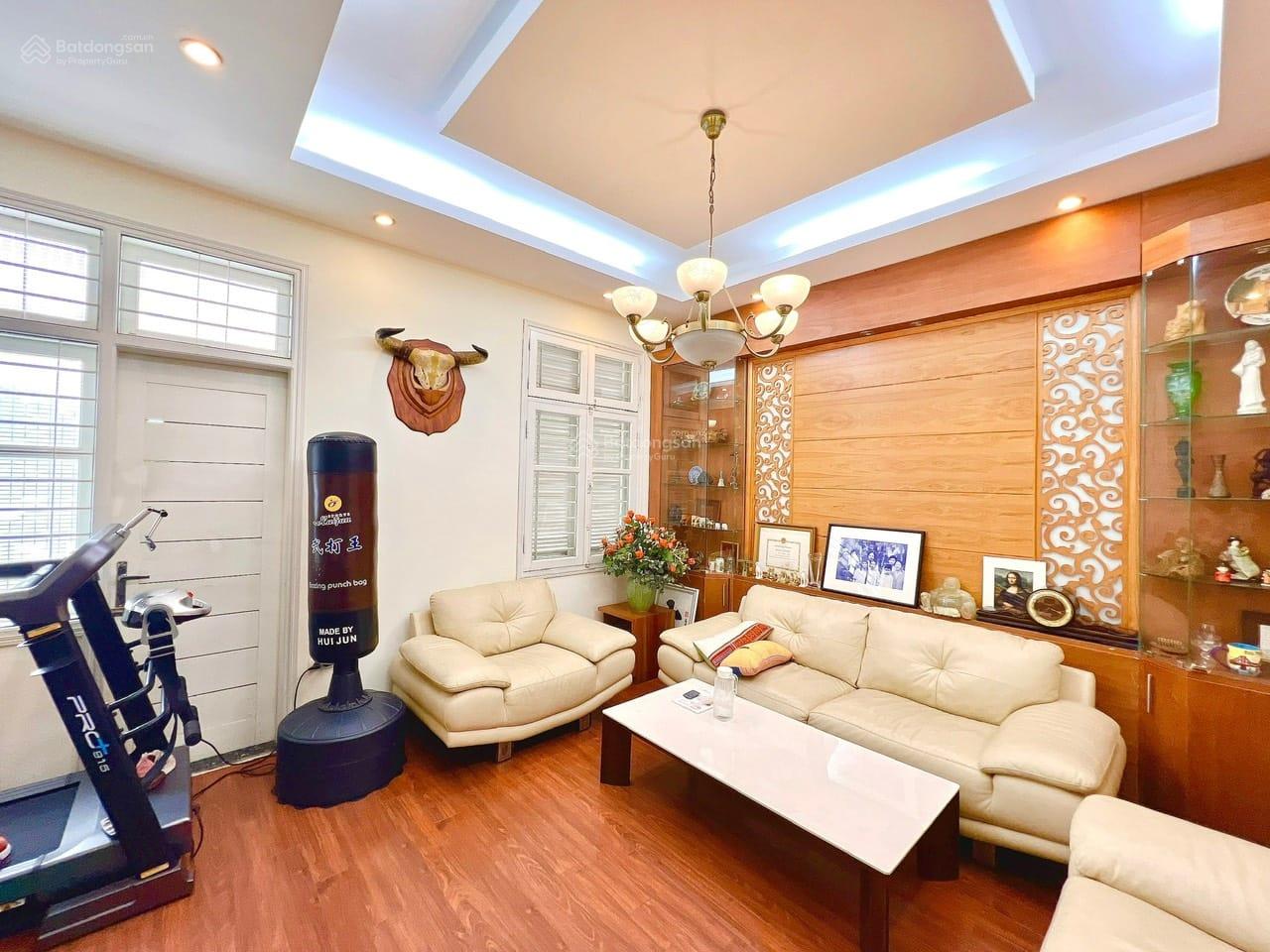 Siêu rẻ! Nhà Dịch Vọng, quận Cầu Giấy, phân lô, ô tô, vỉa hè, văn phòng hoặc ở, 125m2*4T