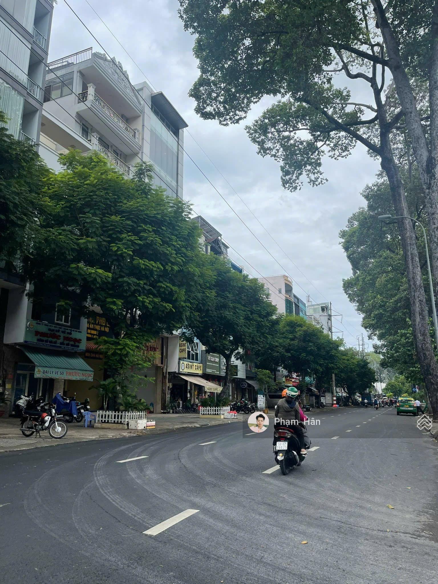 Bán căn mặt tiền diện tích 4x14.5m đường Hùng Vương, phường 4, quận 5