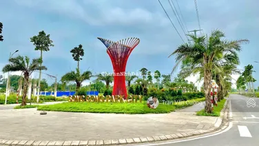 Bán lô đất siêu đẹp mặt DC01 đối diện chưng cư tại Cầu Trúc Sông Công, diện tích 108m2 giá 1.8x tỷ