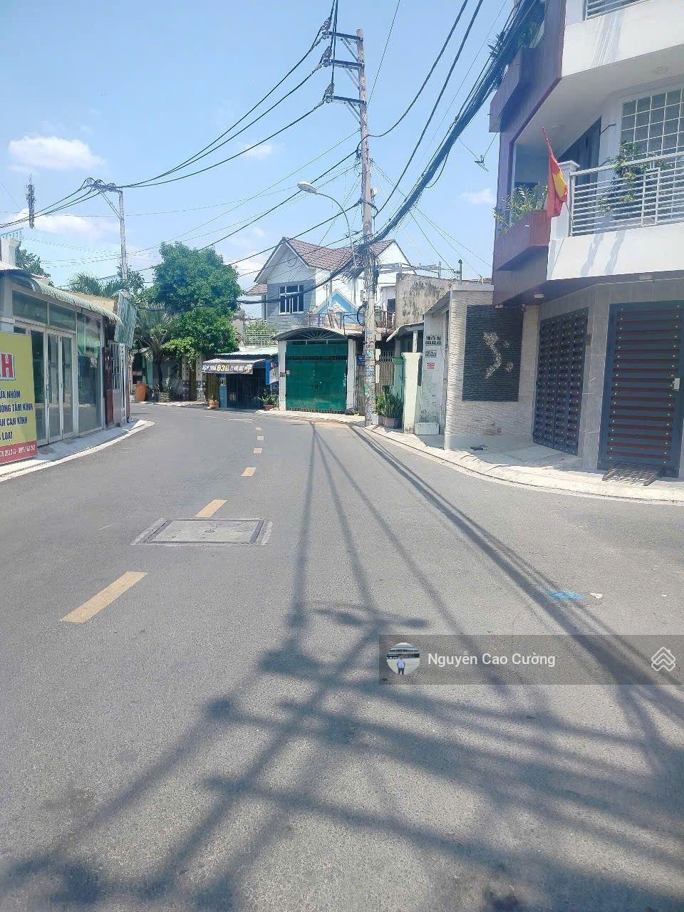 Nhà Góc 3 Mặt tiền có Thang máy 4,8x17m đúc 1lững, 4 lầu, nội thất hiện đại đẹp, Tân chánh hiệp 03