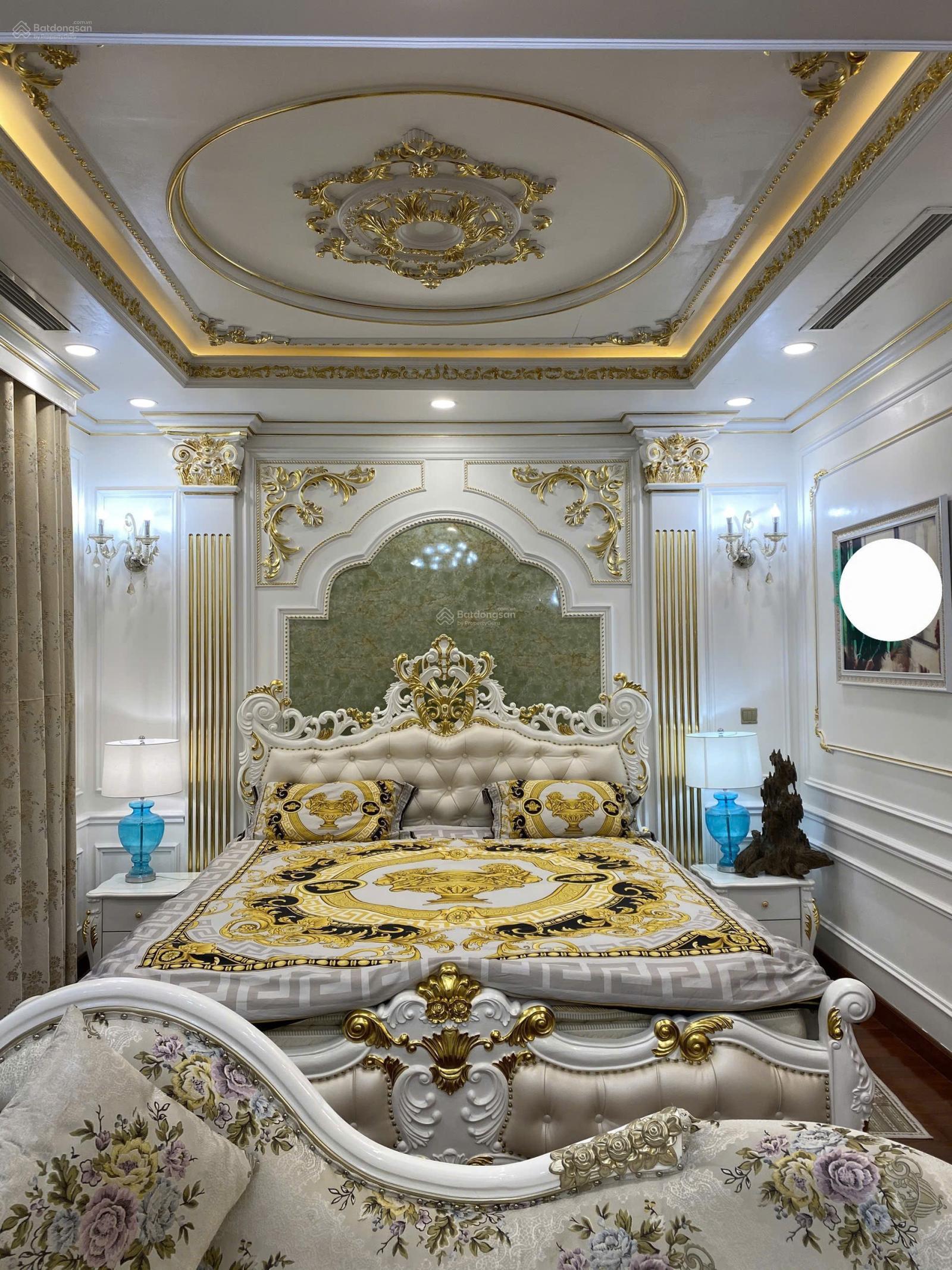 Bán gấp biệt thự Vinhomes The Harmony, khu hồ Nguyệt Quế, DT 185m2, full đồ, giá: 95 tỷ, bao phí