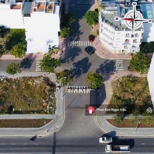 Lô góc cực đẹp ngã tư đường số 3 Lạc An Hà Quang 1, gần đường vành đai 2 đối diện Sun Group