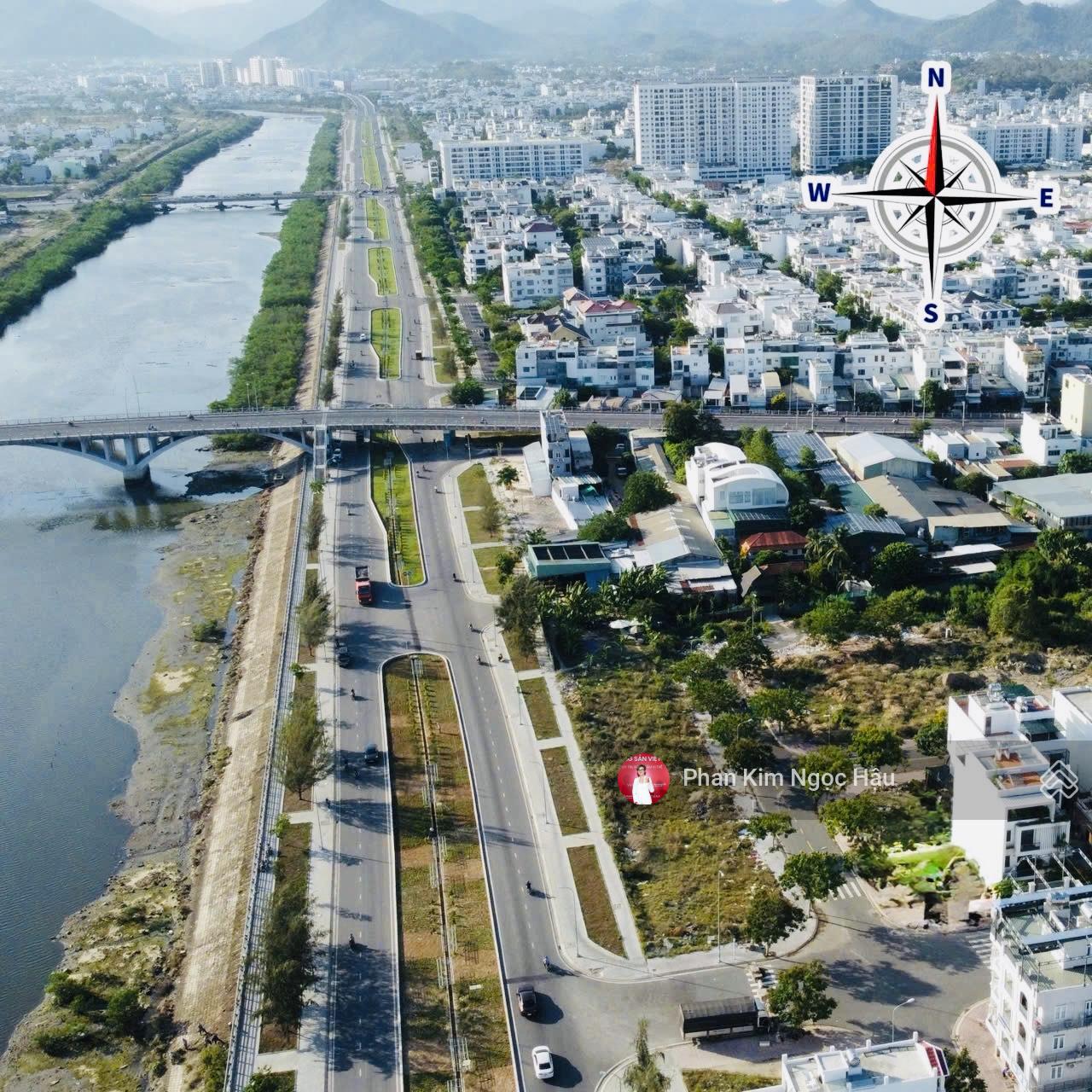 Lô góc cực đẹp ngã tư đường số 3 Lạc An Hà Quang 1, gần đường vành đai 2 đối diện Sun Group