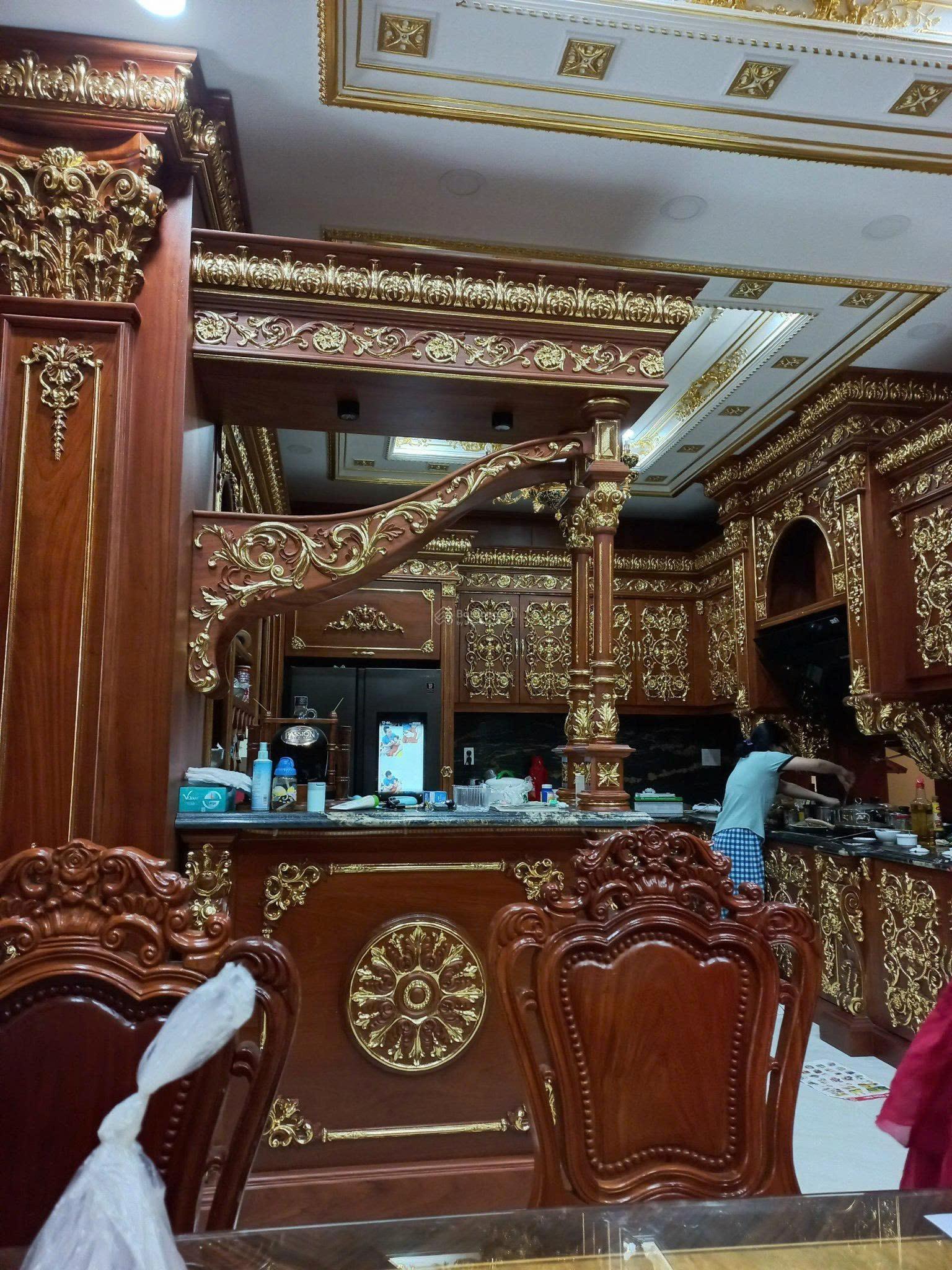 Biệt Thự Dát Vàng Gỗ Gõ Đỏ Quý ngang 8x22m 600m²,2 Mặt Tiền, Hồ Bơi, Thang Máy HDT 120tr/th, 37,9tỷ Biệt Thự Dát Vàng Gỗ Gõ Đỏ Quý ngang 8x22m 600m²,2 Mặt Tiền, Hồ Bơi, Thang Máy HDT 120tr/th, 37,9tỷ