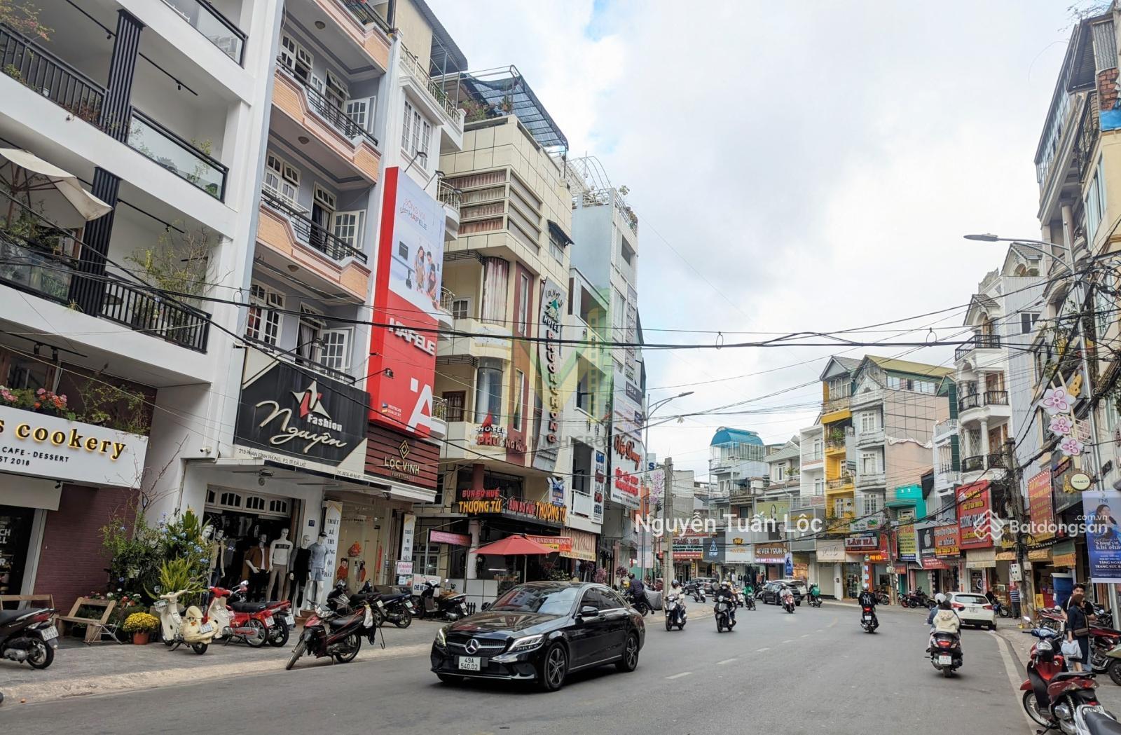 Bán gấp nhà mặt tiền 8.2m Phan Đình Phùng, Đà Lạt, 2 mặt tiền thuận tiện kinh doanh Bán gấp nhà mặt tiền 8.2m Phan Đình Phùng, Đà Lạt, 2 mặt tiền thuận tiện kinh doanh