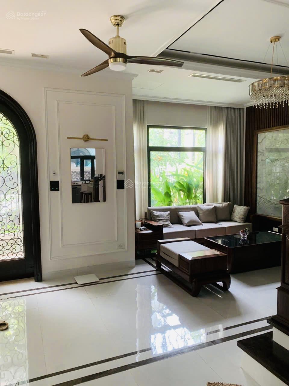 Cho thuê biệt thự Vin1 Gia Lâm 150m2, 4 phòng ngủ, 35tr/tháng, full đồ,