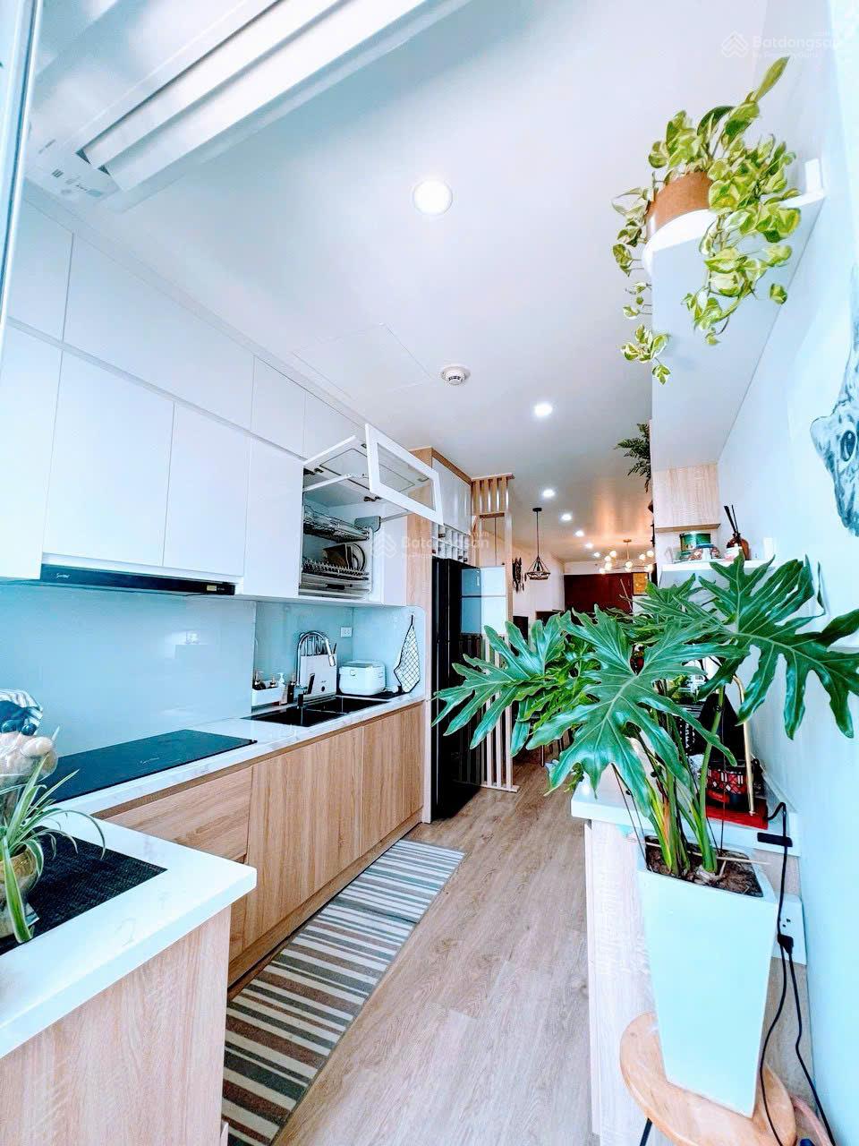 Bán gấp căn 2 ngủ 74m2 sẵn sổ hồng lâu dài, giá thấp nhất thị trường, BC Đông Nam, LH 0968 602 ***