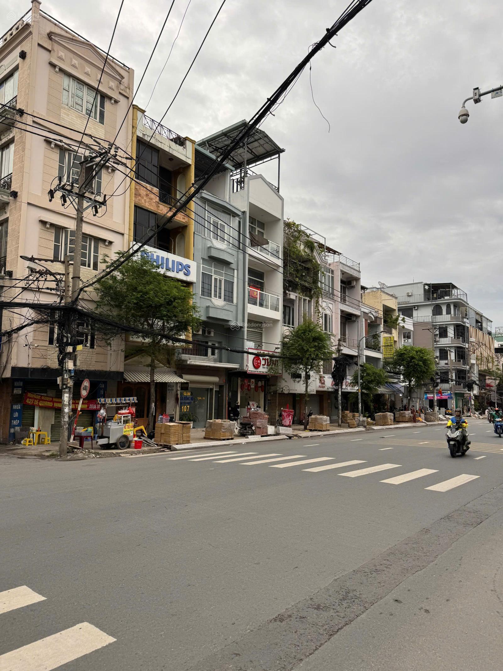 Bán nhà mặt tiền Nguyễn Văn Đậu giá chỉ bằng HXH - 157tr/m2 - 152m2 - Nhà c4 - 24 tỷ TL