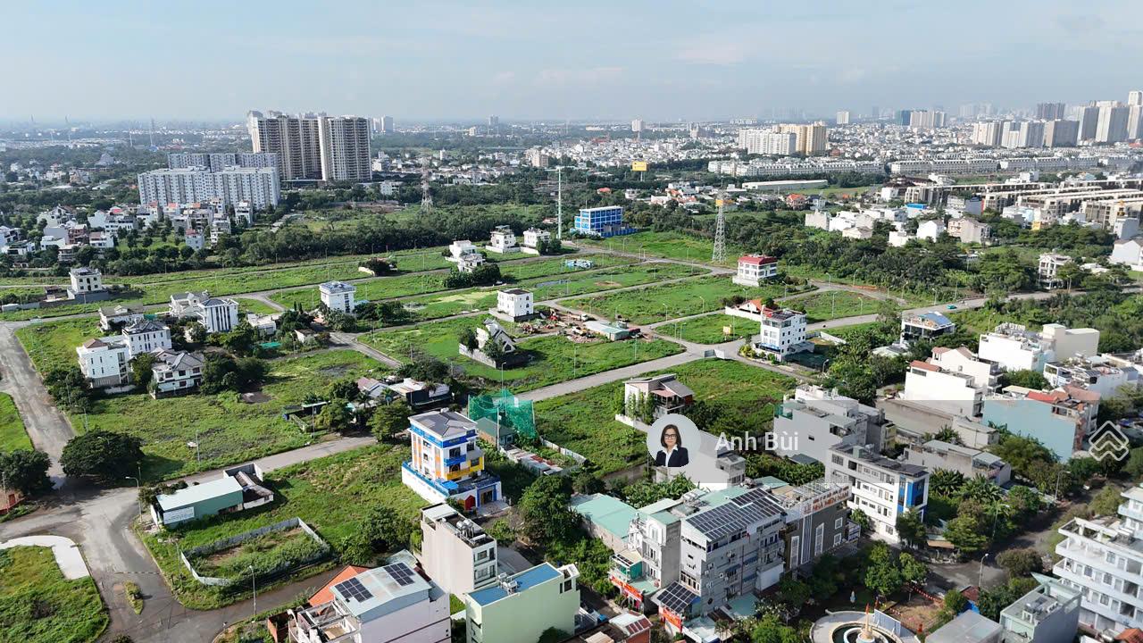 Bán gấp lô E đường 20m KDC Phú Nhuận. Hướng Đông Nam. Đơn giá 93tr/m2. Rẻ nhất trục 20m Bán gấp lô E đường 20m KDC Phú Nhuận. Hướng Đông Nam. Đơn giá 93tr/m2. Rẻ nhất trục 20m