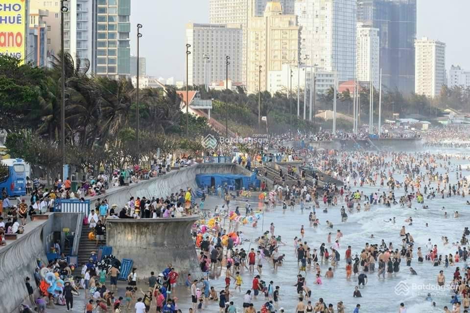 Bán đất biệt thự 213m2 khu BT Kiến Tạo - Phương Nam Bãi Sau Vũng Tàu 18.9 tỷ cách biển 300m đi bộ