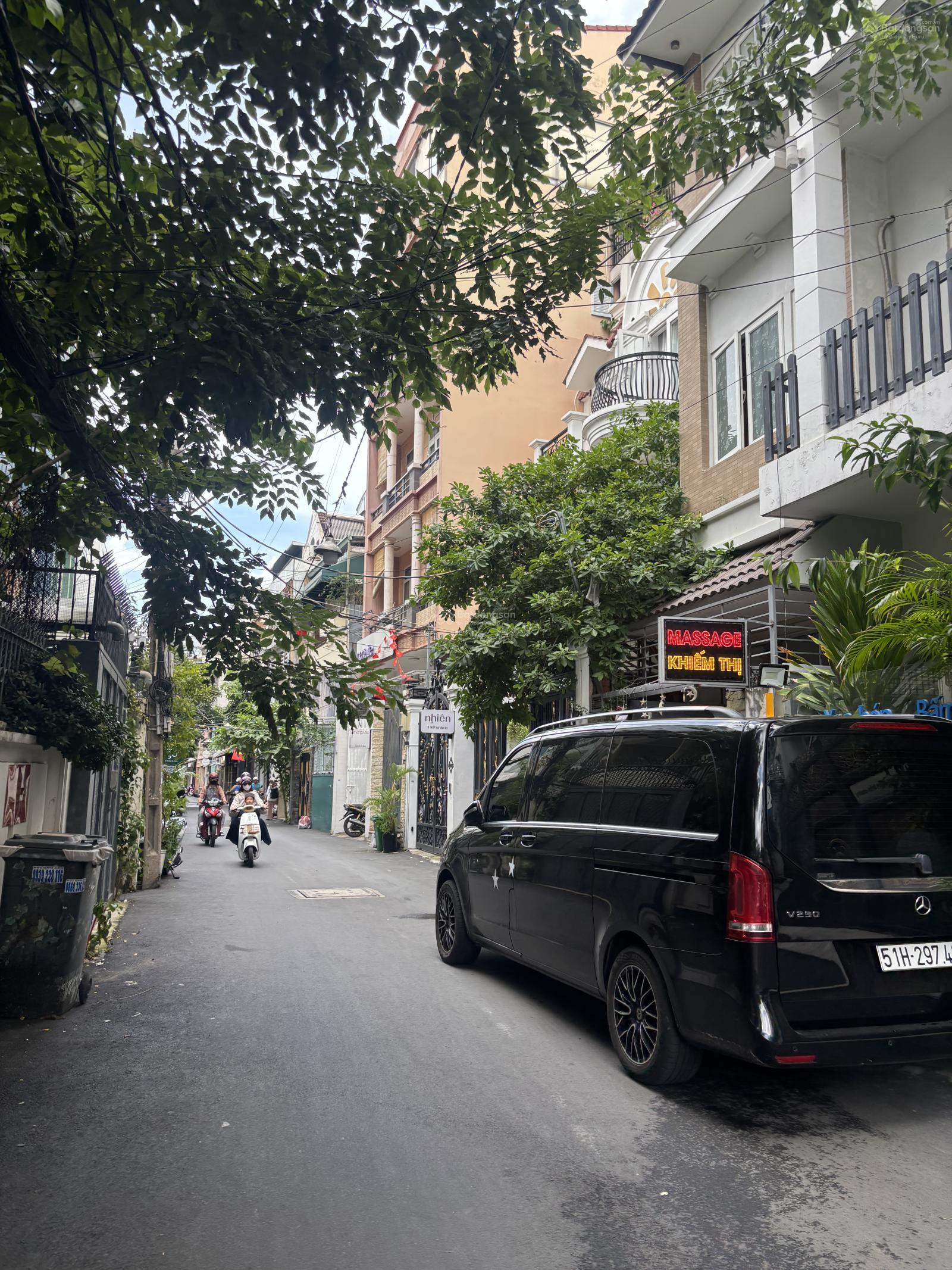 4x21m nhà 2 tầng tiện xây mới giá 16,9 tỷ hẻm xe hơi đường Đặng Văng Ngữ