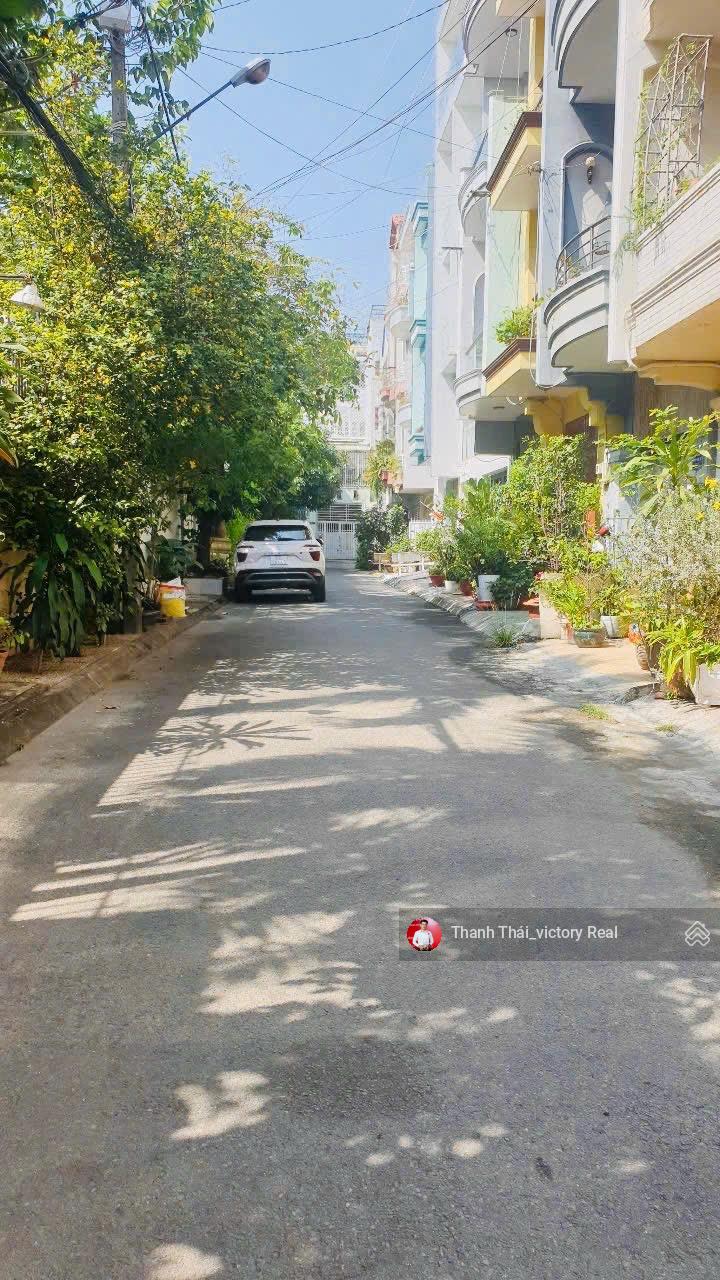 Hot! Nhà HXH Bành Văn Trân. Khu biệt thự, DT: 4x14m, 3 lầu - Chỉ 13.9 tỷ TL