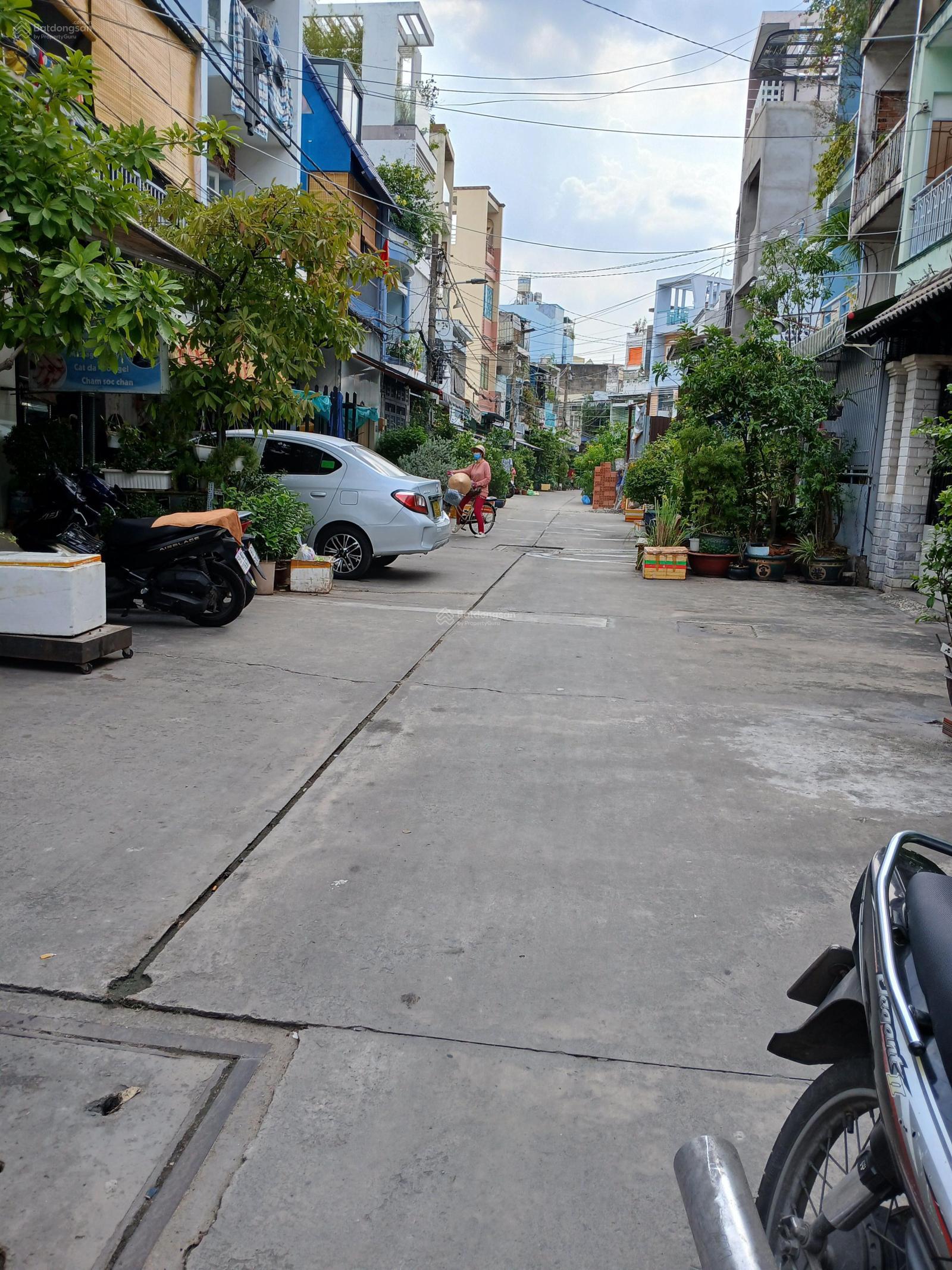 BÁN NHÀ - LẠC LONG QUÂN - HẺM 12M - XE HƠI ĐẬU - 6 TỶ XÍU -