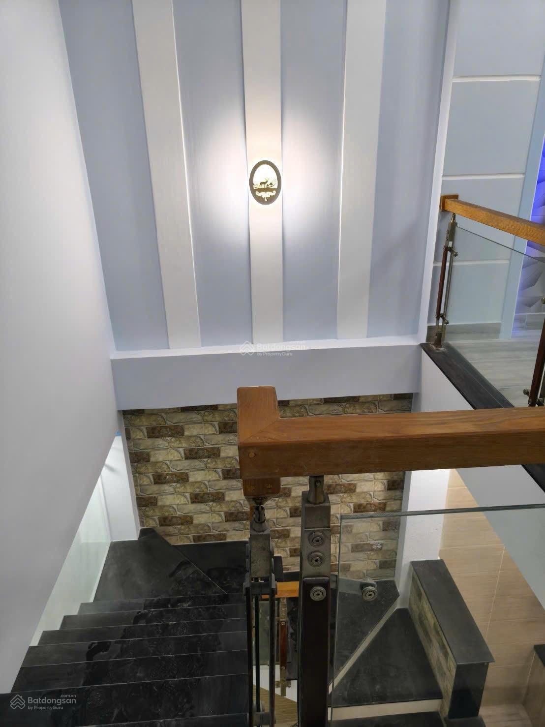 Bán nhà 1 lầu 1 trệt giáp Quốc Lộ 1K Làng Đại Học P. Đông Hoà, TP. Hồ Chí Minh