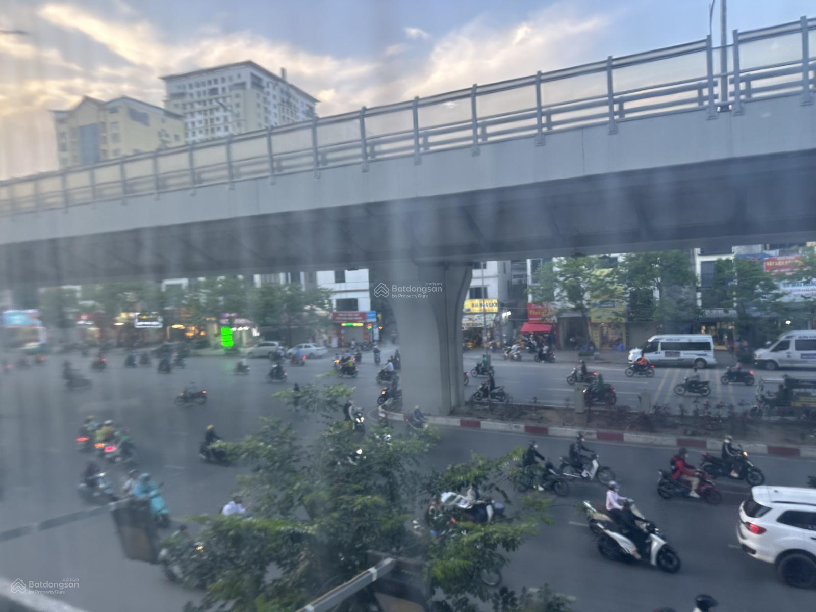 Bán gấp mảnh đất vàng 90m lô góc phố Đại La Mt &Vỉa Hè Cực Rộng Đẹp. Sđ A4 Nở Hậu CHỈ 33 tỷ TL MẠNH