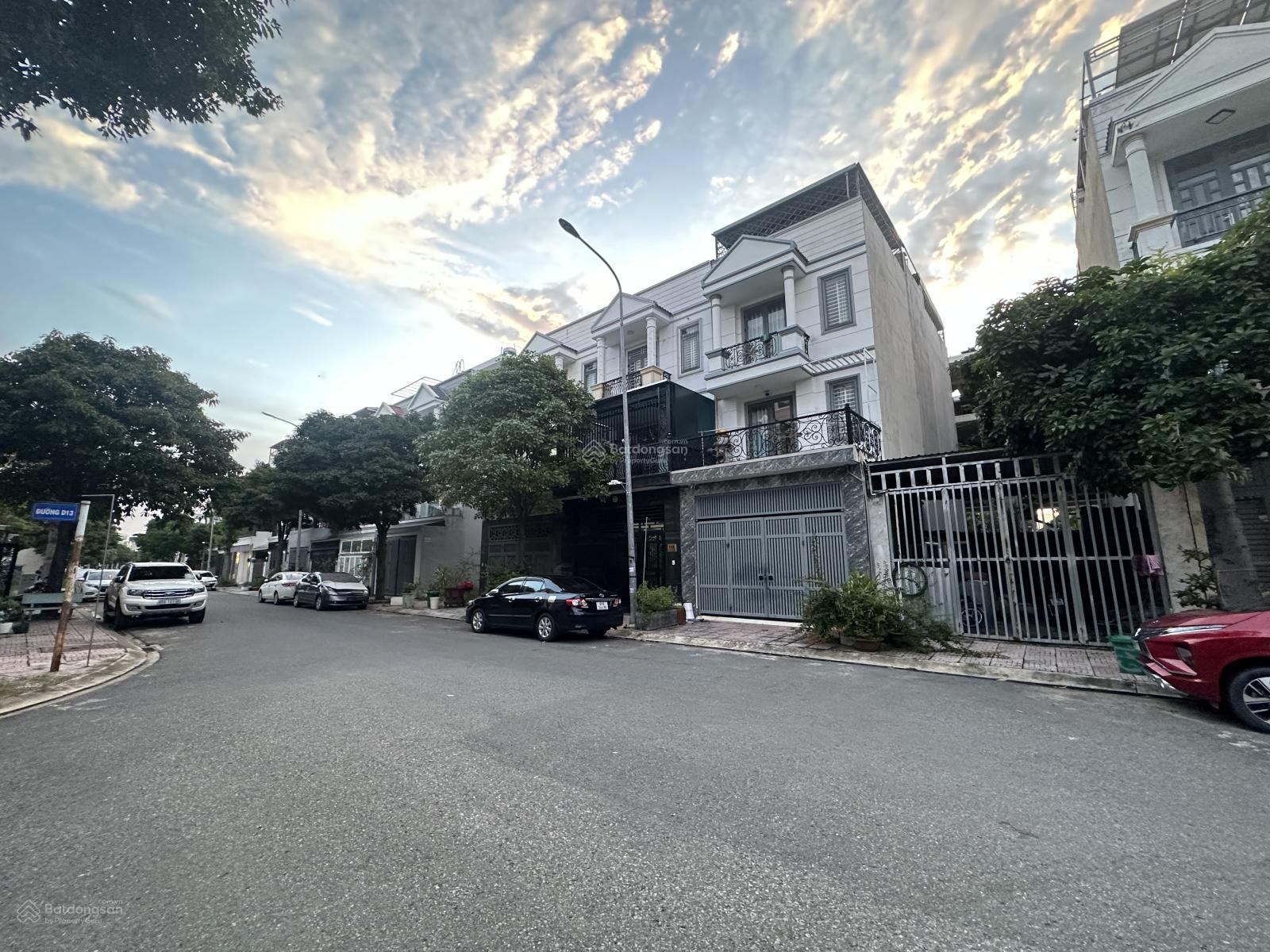 Bán lô mt chính đối diện trung tâm thương mại Thủ Dầu Một đang xây KDC Phúc đạt Thủ Dầu Một