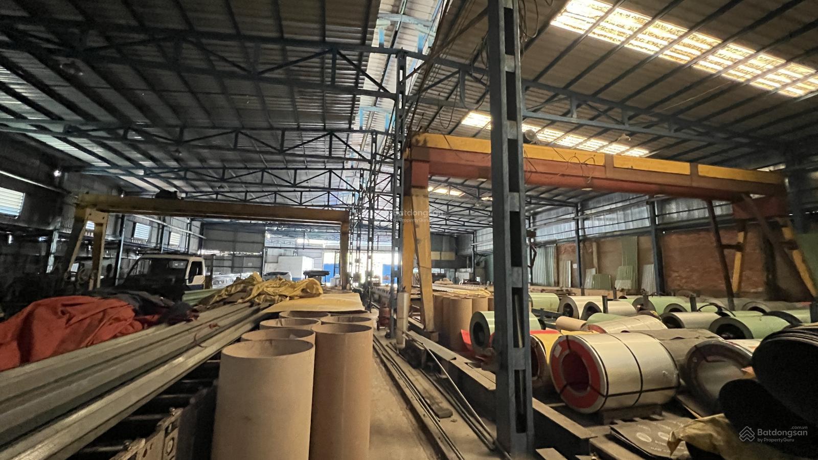 Cho thuê kho xưởng giá siêu hợp lý. 900m2 chỉ 60tr/th. Cont đi 24/24