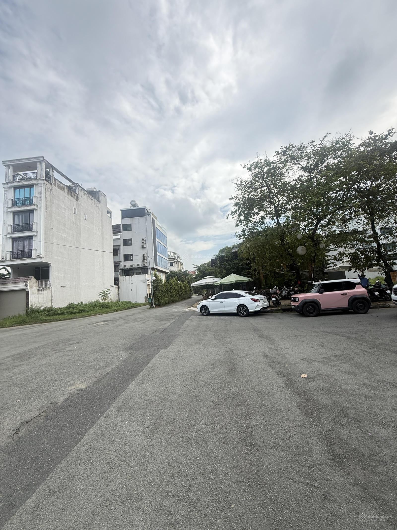 Chính chủ bán nền đất 2 MT dự án Thạnh Mỹ Lợi đường Nguyễn Khoa Đăng LG: 40m DT 5x22m giá 195tr/m2