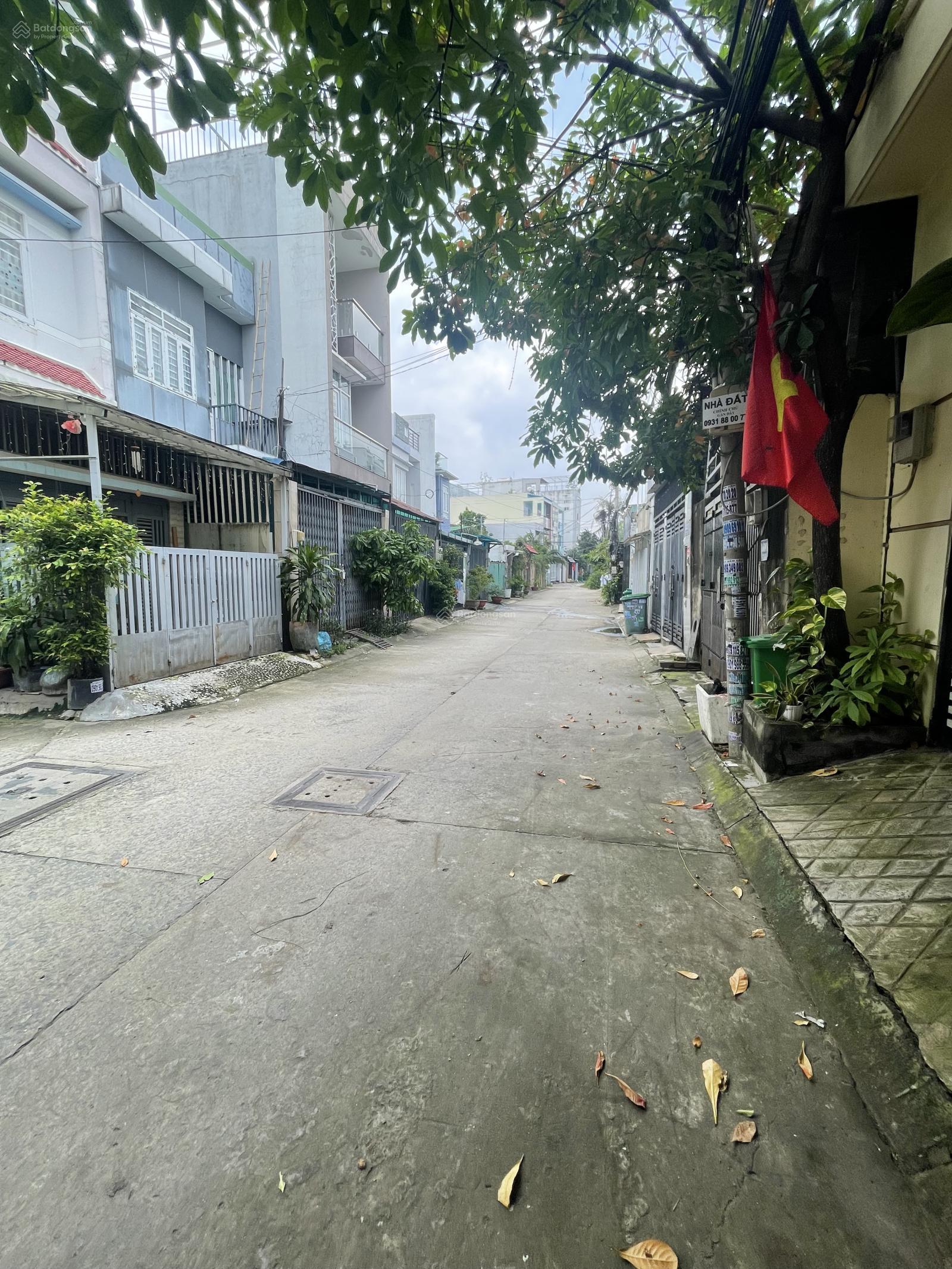 Bán gấp lô đất 62.1m2 đường ôtô tránh thoải mái, cách QL13 chỉ 150m thuộc P. Hiệp Bình giá 5,6 tỷ Bán gấp lô đất 62.1m2 đường ôtô tránh thoải mái, cách QL13 chỉ 150m thuộc P. Hiệp Bình giá 5,6 tỷ