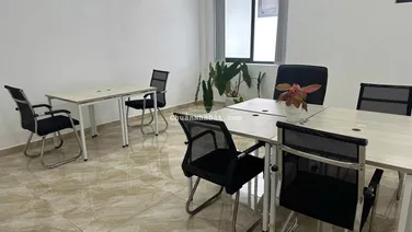 Văn phòng KDT Vạn Phúc city giá 5.5tr/th full nội thất, bàn ghế, máy lạnh, rèm thang máy