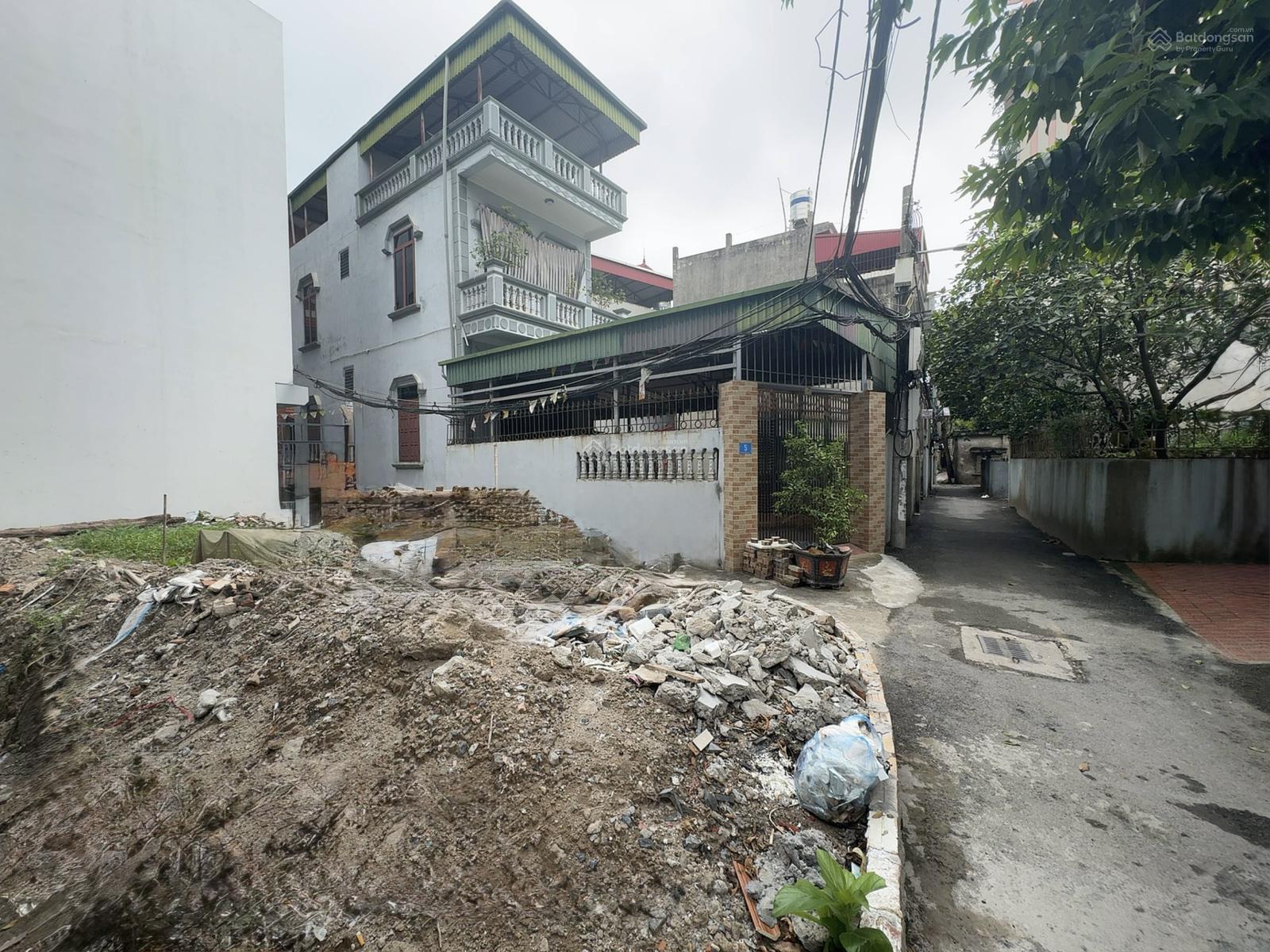 6,45 tỷ - 40m2 đất vuông vắn - lô góc - ô tô vào đất - ngõ thông