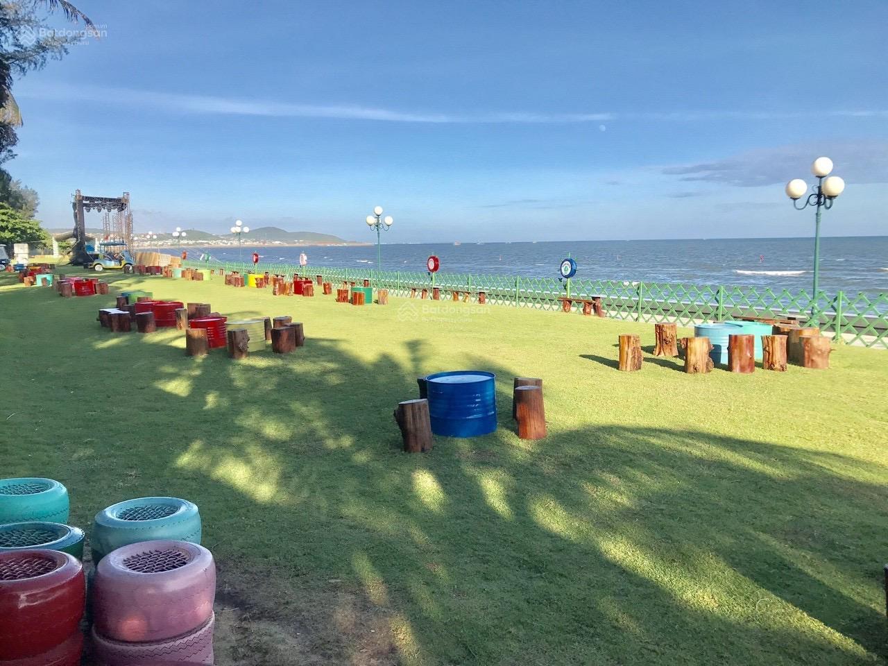 Cần bán lô biệt thự Phố Biển Ocean diện tích 360m2. LH 0919 080 *** gặp Linh