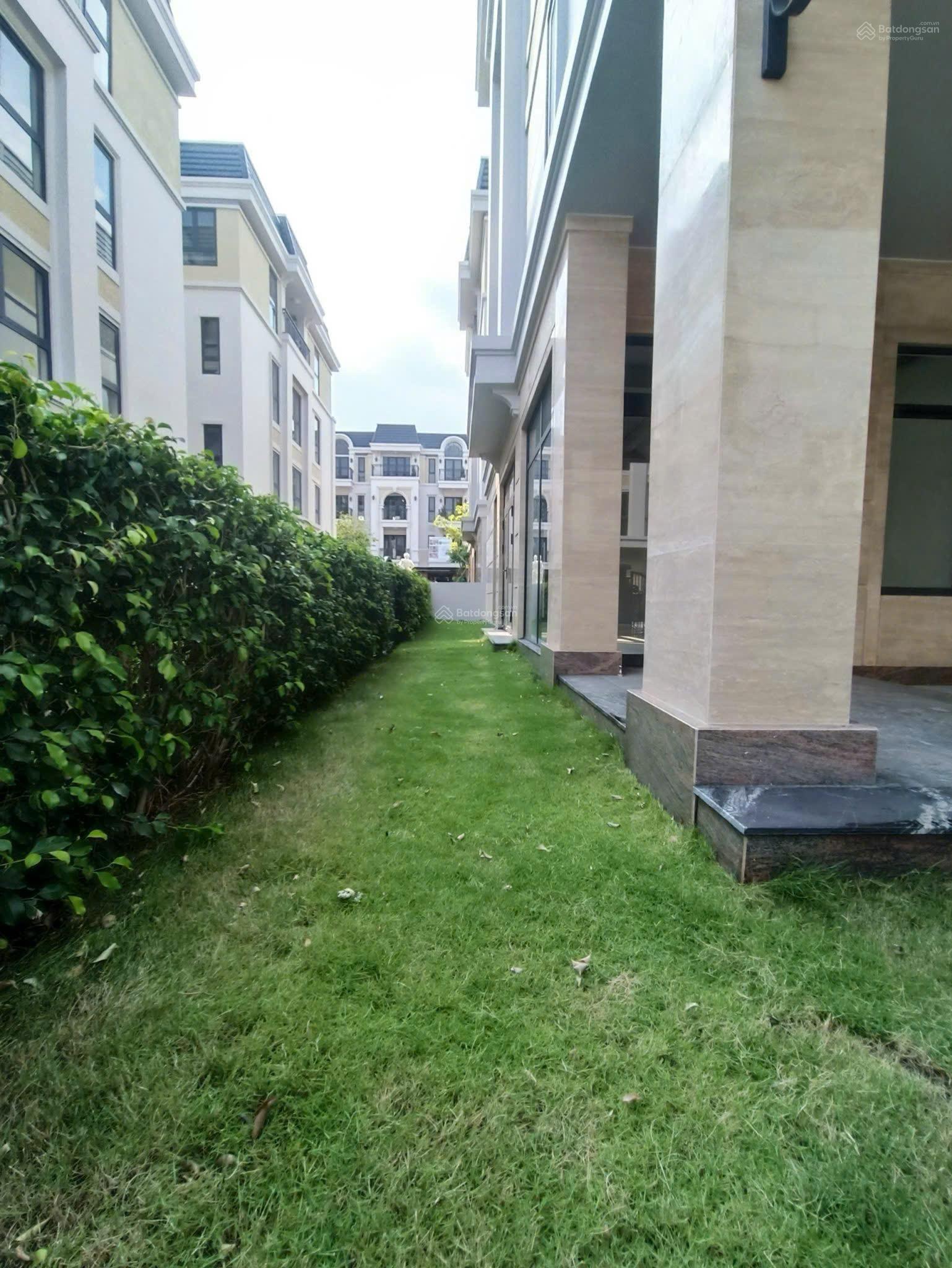 Bán giá gốc căn góc sân vườn 7x19m The Classia, nằm trục chính, tổng dt sàn 272m2