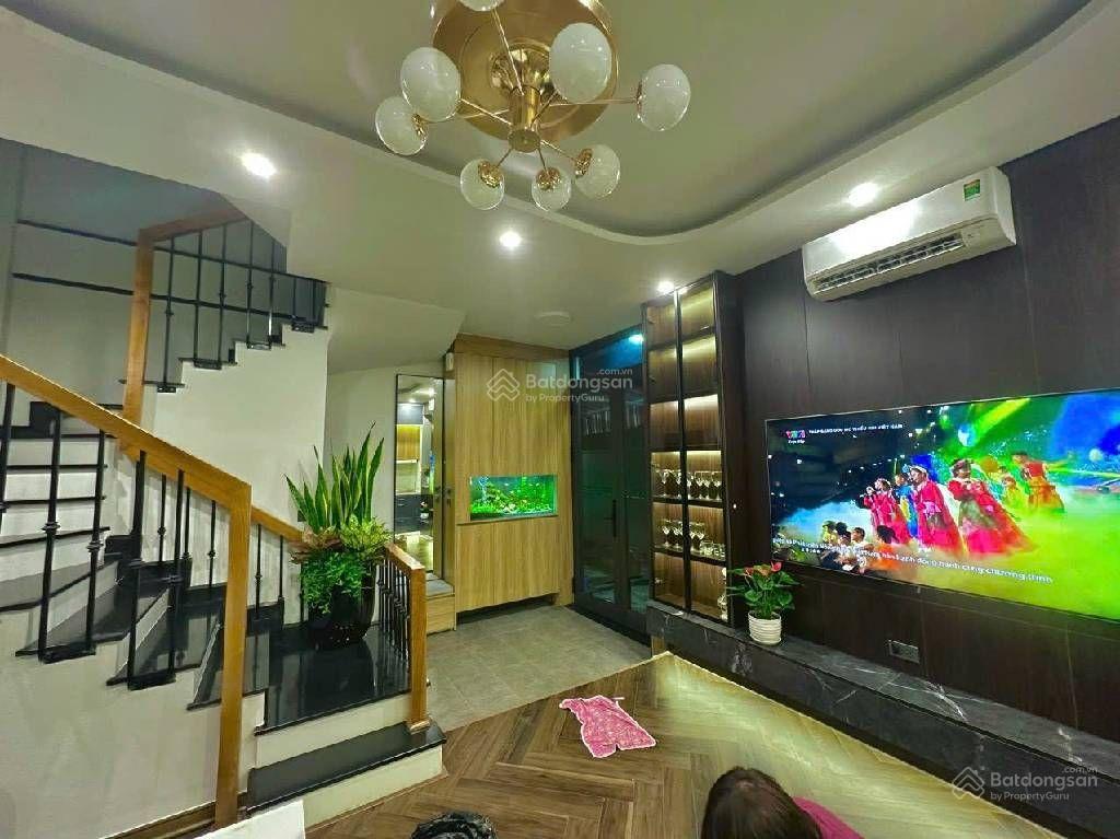 Bán NR tại Thanh Nhàn, 7,53 tỷ, 37m2, 3PN + 4WC + 5T, giá tốt, chính chủ, Q.HBT, HN