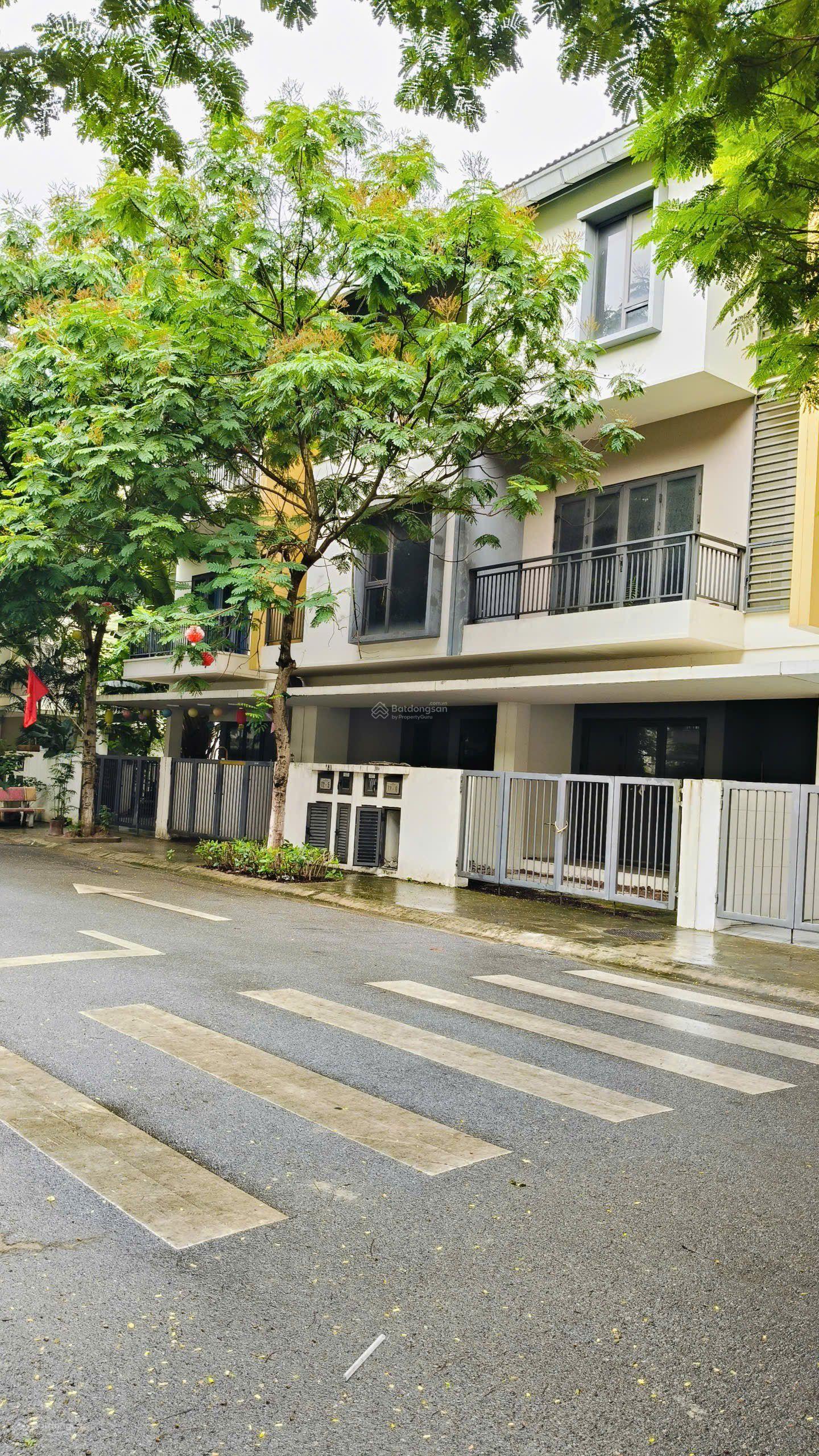 Bán đất view công viên , ngõ 11 tại Lâm Hạ, Bồ Đề, Long Biên, Hà Nội, giá ưu đãi 41 tỷ, 115 m2