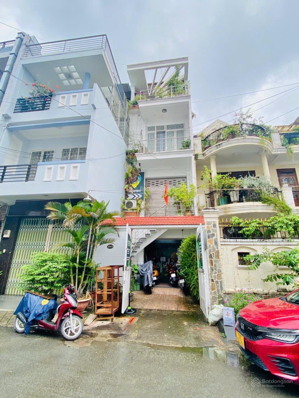 Bán nhà đường 10m ngay Xô Viết Nghệ Tĩnh, P21, Bình Thạnh (4x18m) 4 tầng view Landmart sát vách Q1