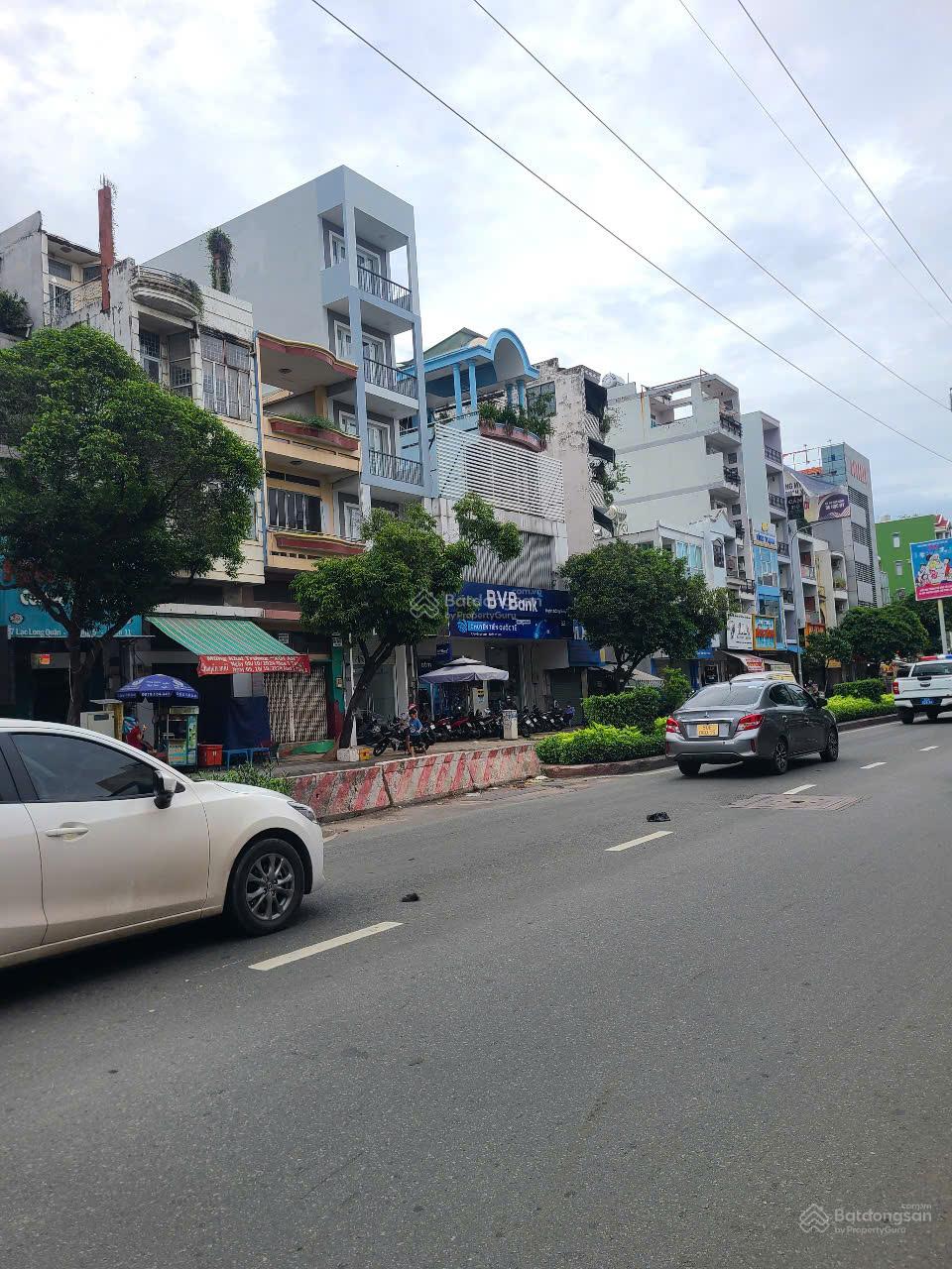 Giá đầu tư nhỉnh 200tr/m2 mặt tiền Lạc Long Quân, P. 5 Q. 11 (5m x 21m) CN hơn 100m2 vỉa hè rộng 6m