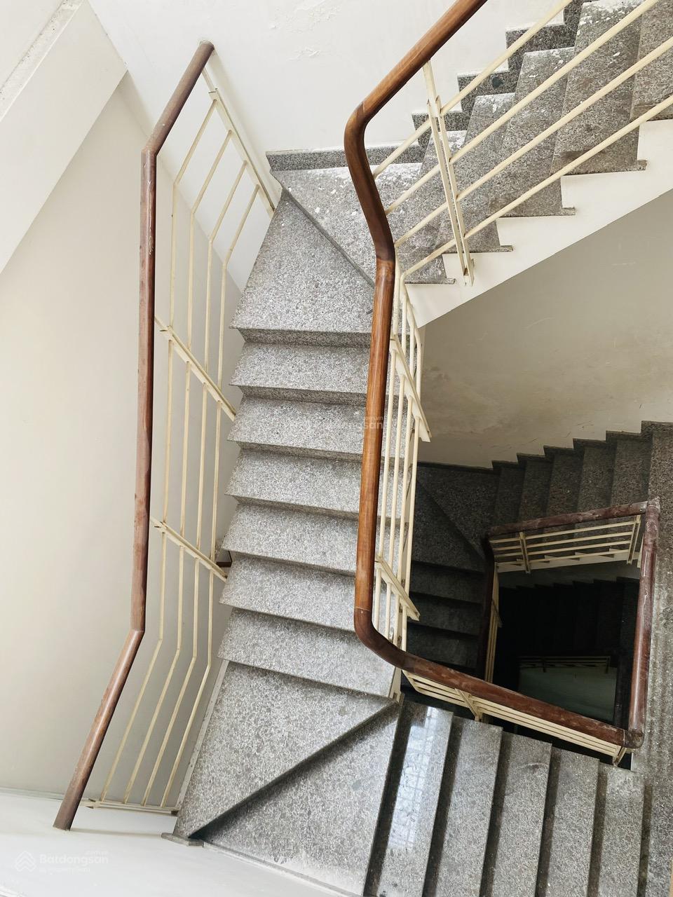 Chủ nhà đi định cư bán gấp căn nhà 4 tầng mặt tiền đường số, Phường Linh Trung Tp Thủ đức