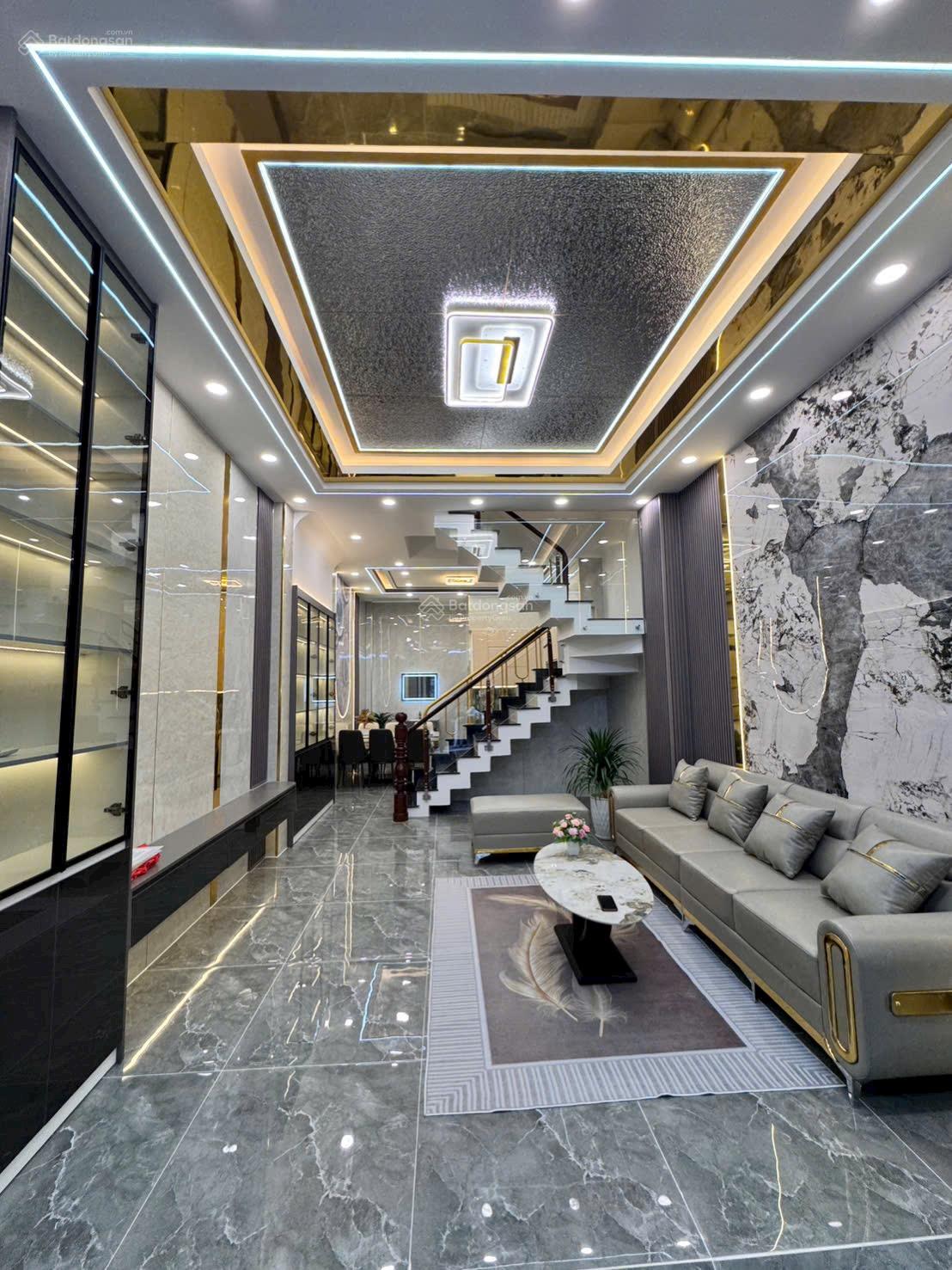 Nhà 3 lầu 5 phòng ngủ mới keng, khu điện âm, đồng bộ, sổ sẵn nhận nhà ở ngay. LH 0932 130 ***