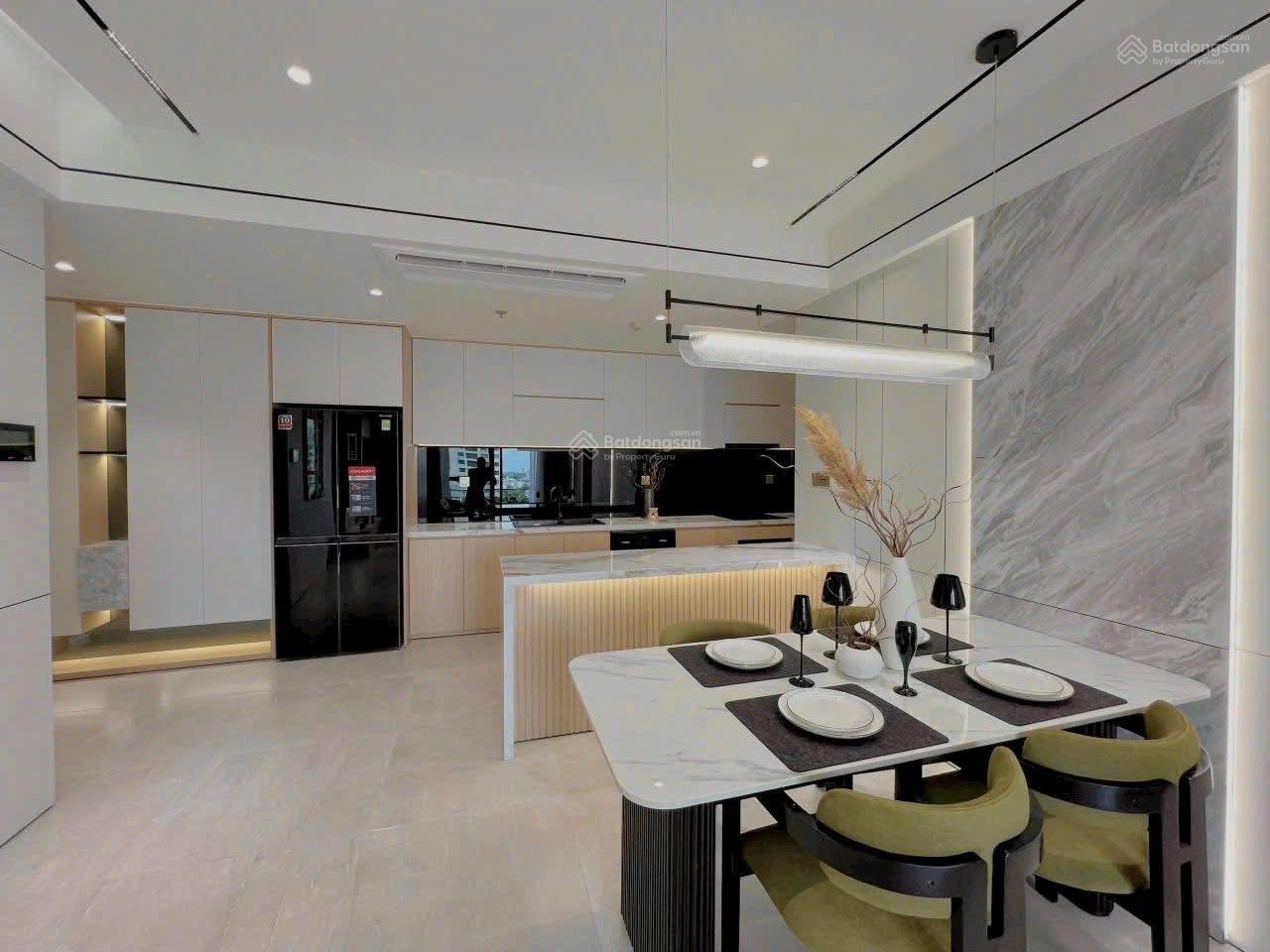 Cần Bán gấp căn hộ Saigon South Residences 3PN 2WC Nhà mới đẹp view Hướng Đông thoáng mát giá tốt