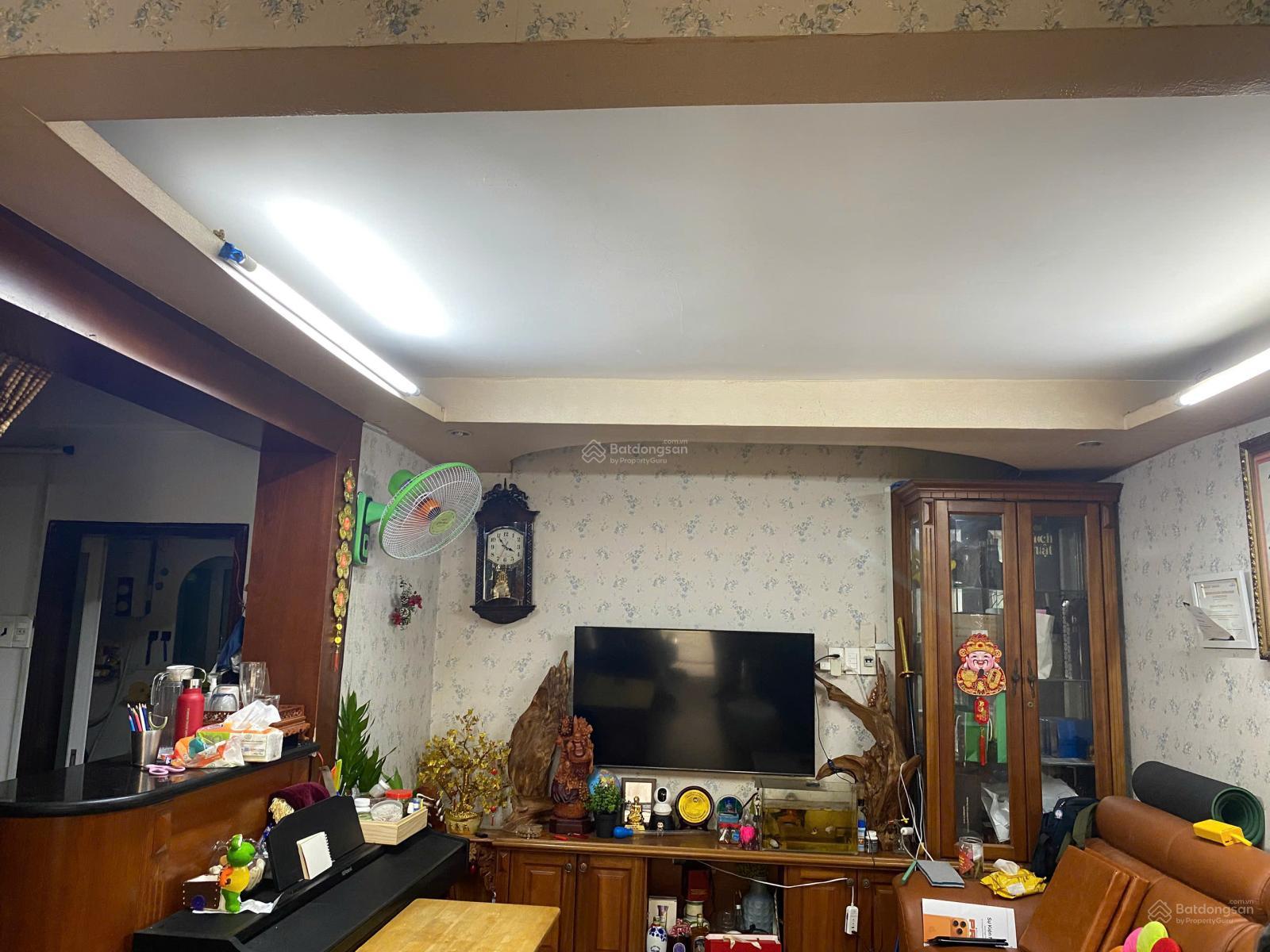 Bán căn hộ tầng trệt chung cư 675 Nguyễn Kiệm, P. 9, Phú Nhuận, diện tích 87m2 ngang 6m, giá 6,5 tỷ