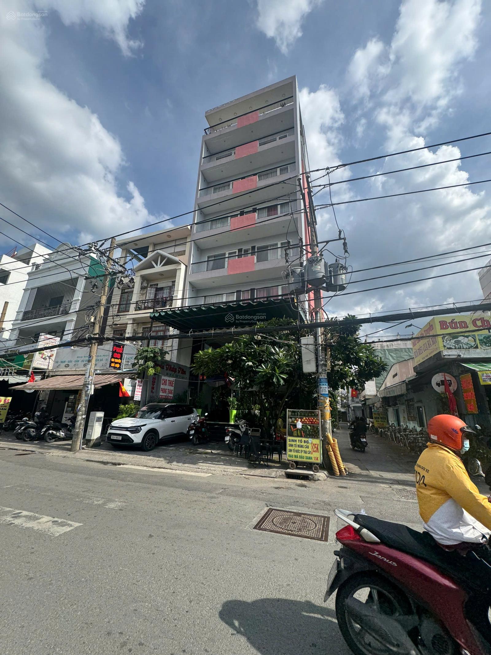 Bán gấp toà nhà CHDV MT 186 Bùi Đình Túy - 200m2 - 8 tầng - giảm sốc còn 62 tỷ - 0708 397 ***