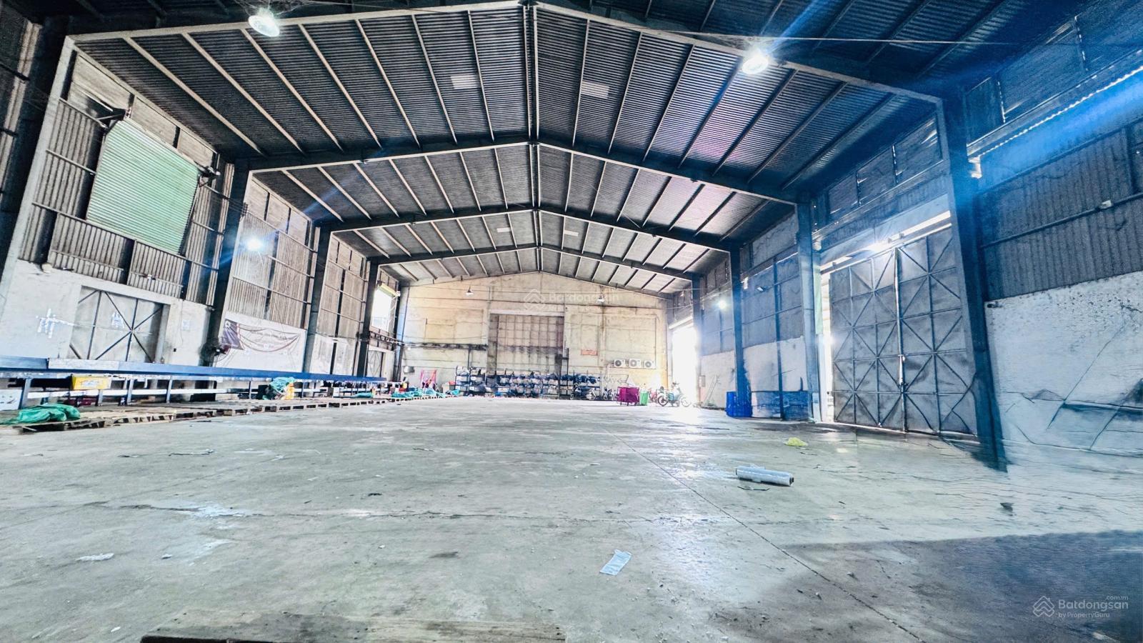 Cho thuê kho 1000m2 khu vực vành đai BMT đầy đủ PCCC Cho thuê kho 1000m2 khu vực vành đai BMT đầy đủ PCCC