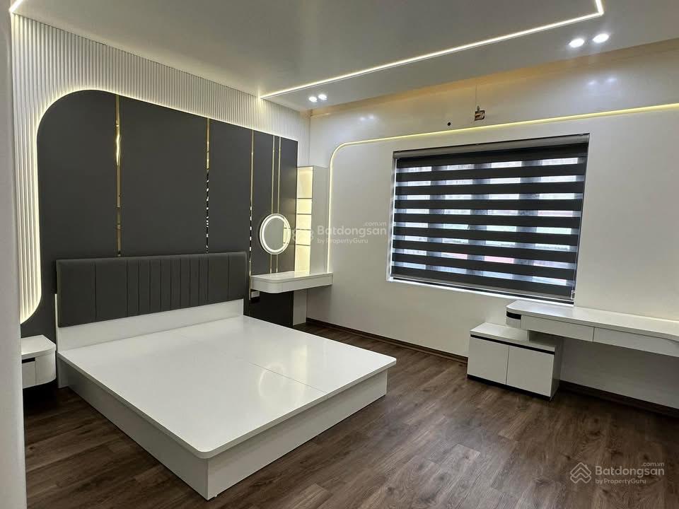 Mặt đường Dân Lập, 5 tầng cầu thang máy, Lê Chân, Hải Phòng