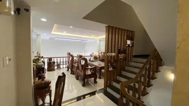 Hàng hiếm chính chủ nhờ bán nhà 5 tầng mặt tiền Điện Biên Phủ, mới đẹp, sang xịn mịn. Giá 14.8 tỷ