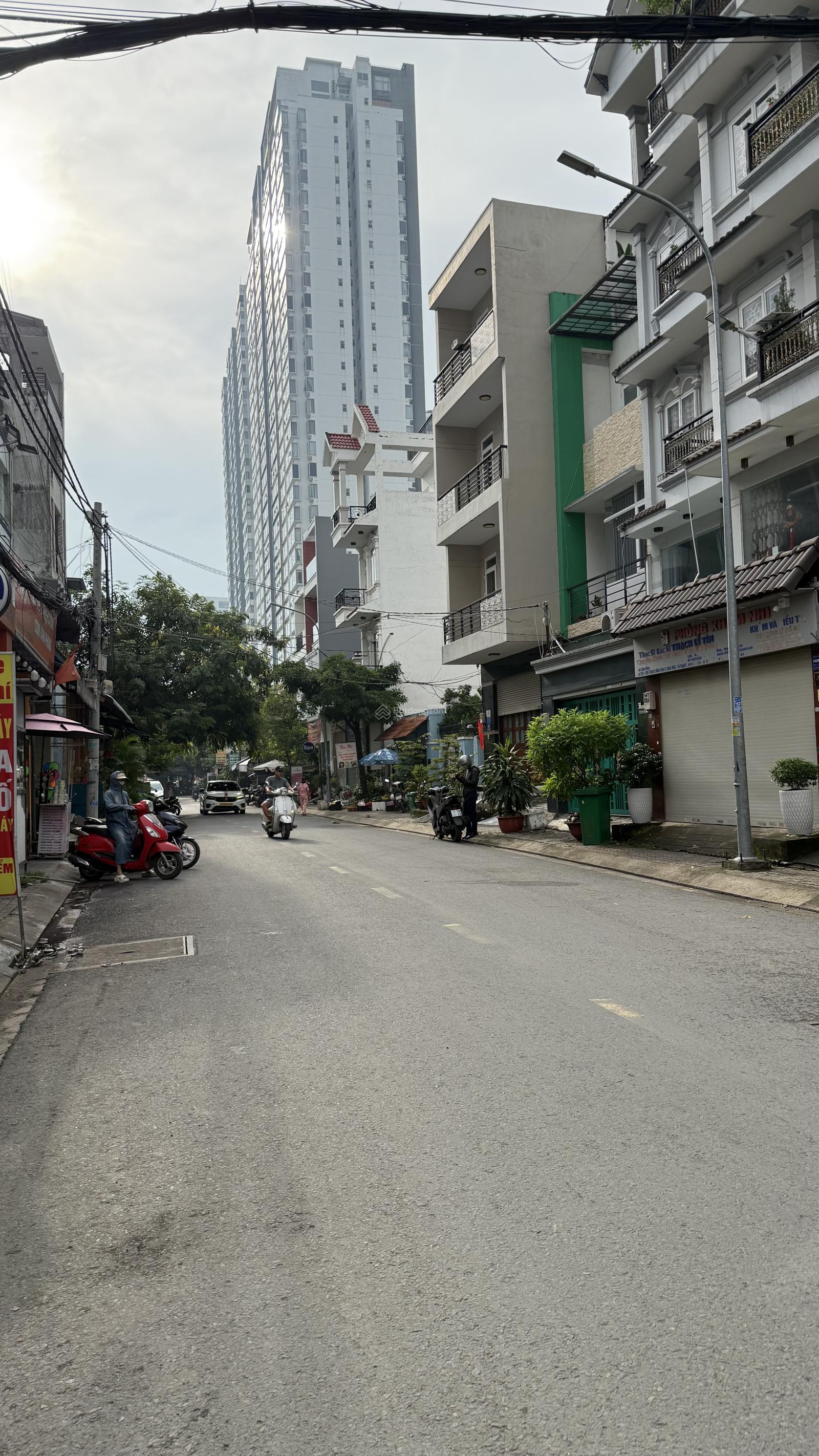 Nhà mặt tiền Lê Thị Chợ - Huỳnh Tấn Phát Quận 7 - 100tr/m2 ngay chi cục thuế q7